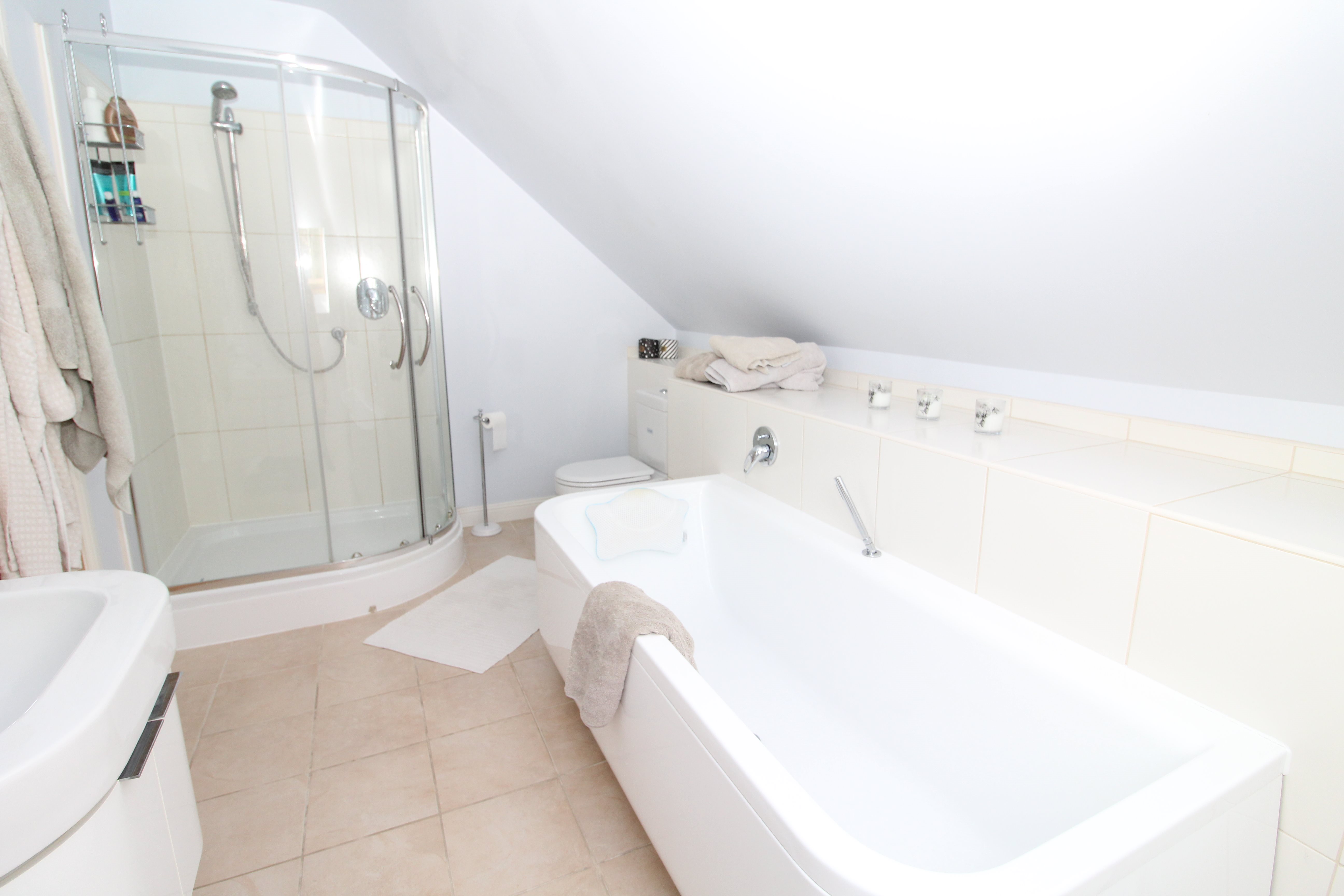 4 bed detached house to rent in Crichel Mount Road, Poole, BH14 18