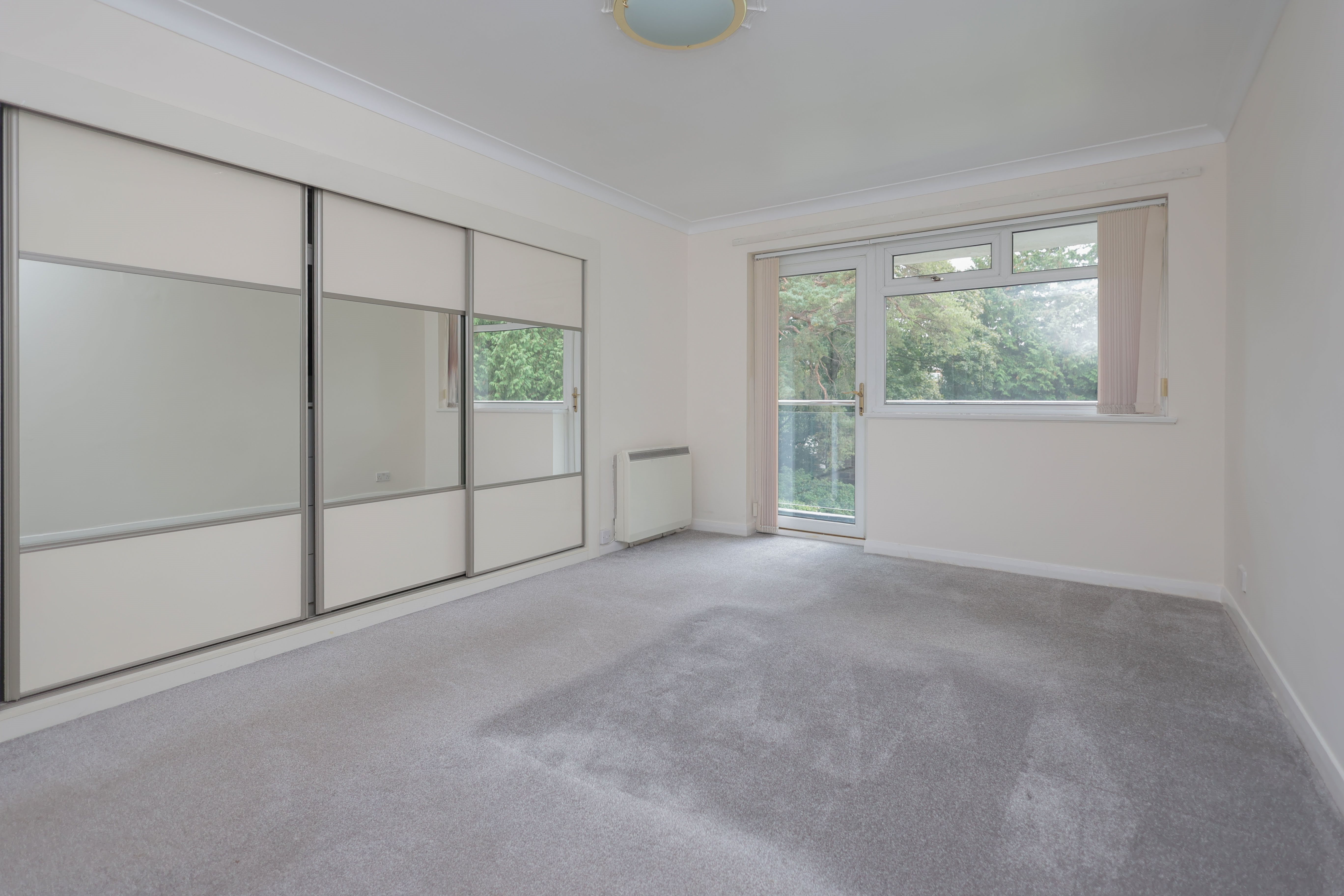 3 bed flat to rent in Western Road, Canford Cliffs, BH13  - Property Image 6