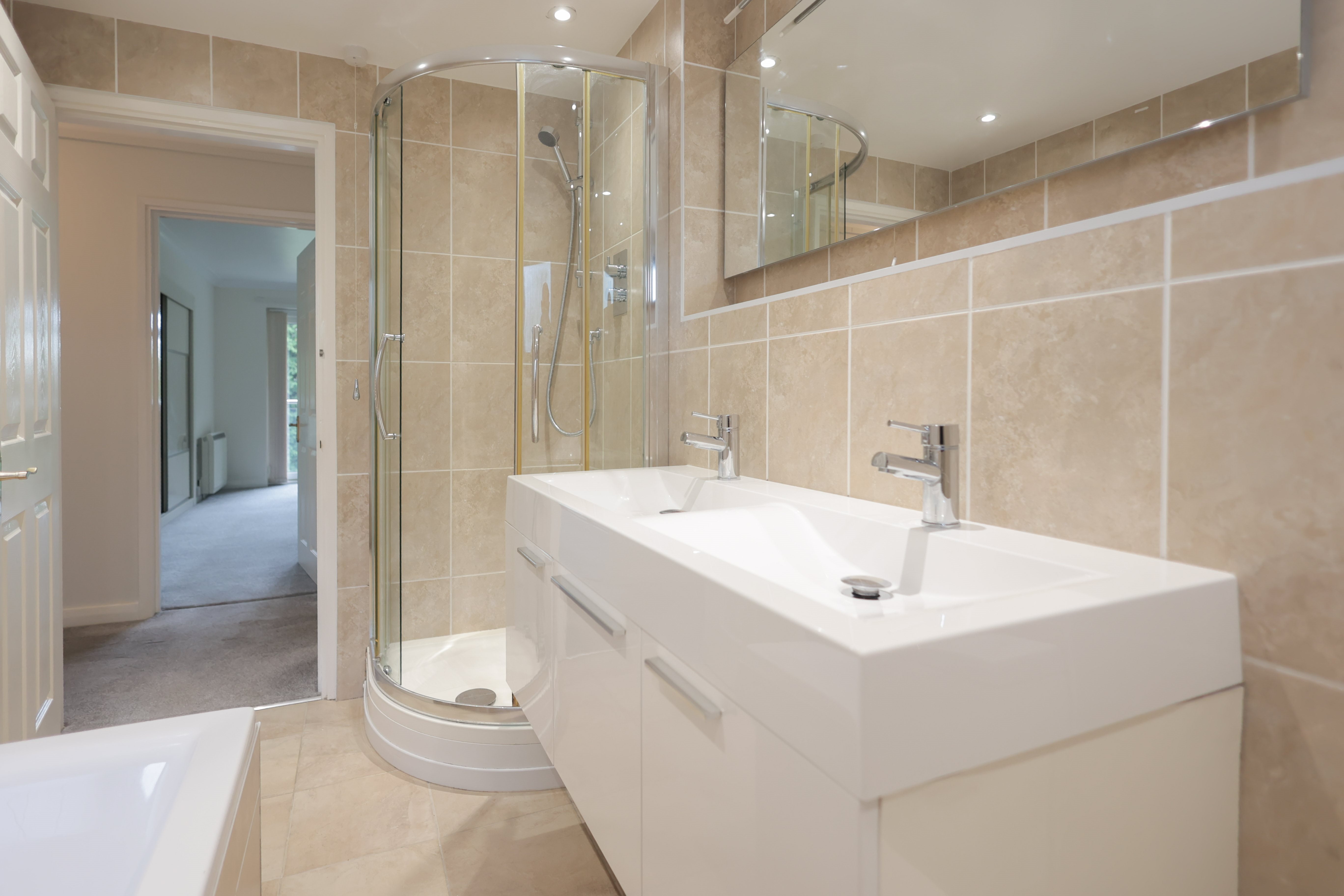 3 bed flat to rent in Western Road, Canford Cliffs, BH13  - Property Image 8