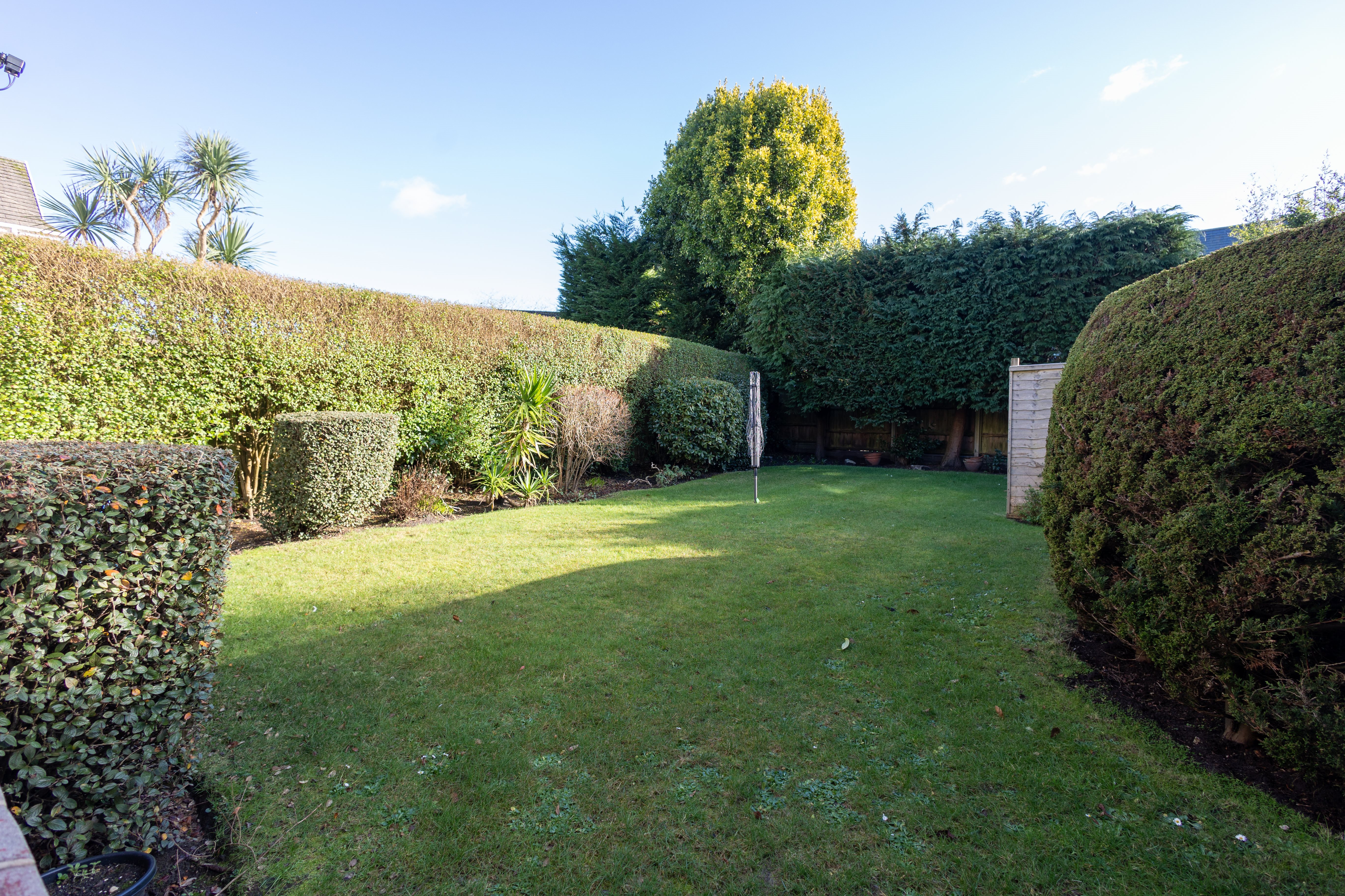 2 bed flat to rent in Flaghead Road, Canford Cliffs, BH13 7