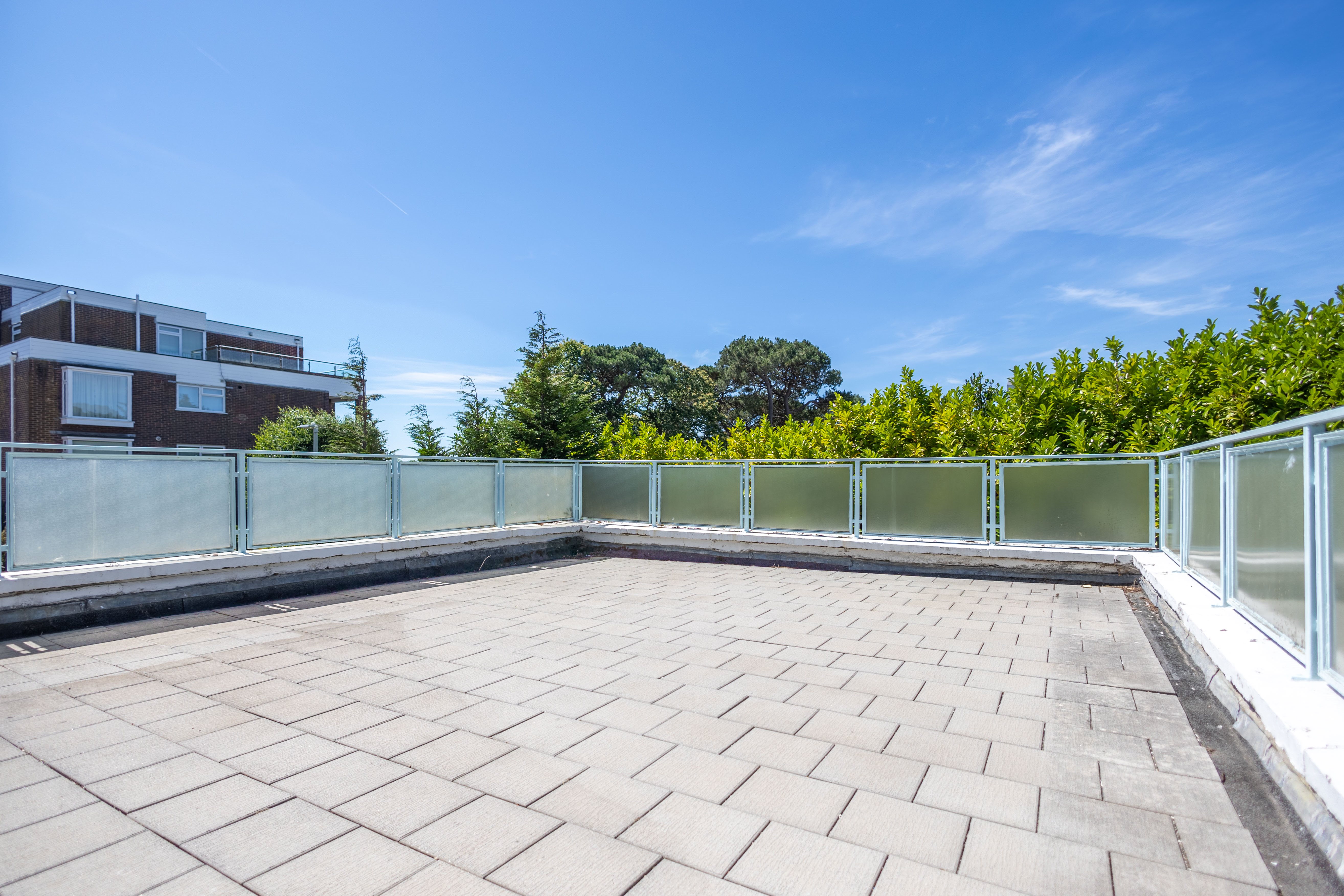 2 bed flat to rent in Chaddesley Glen, Sandbanks, BH13 11