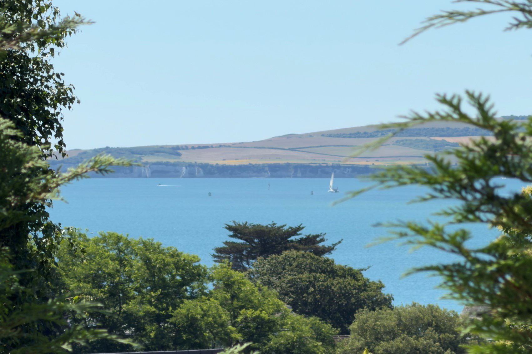2 bed flat to rent in Chaddesley Glen, Sandbanks, BH13  - Property Image 3
