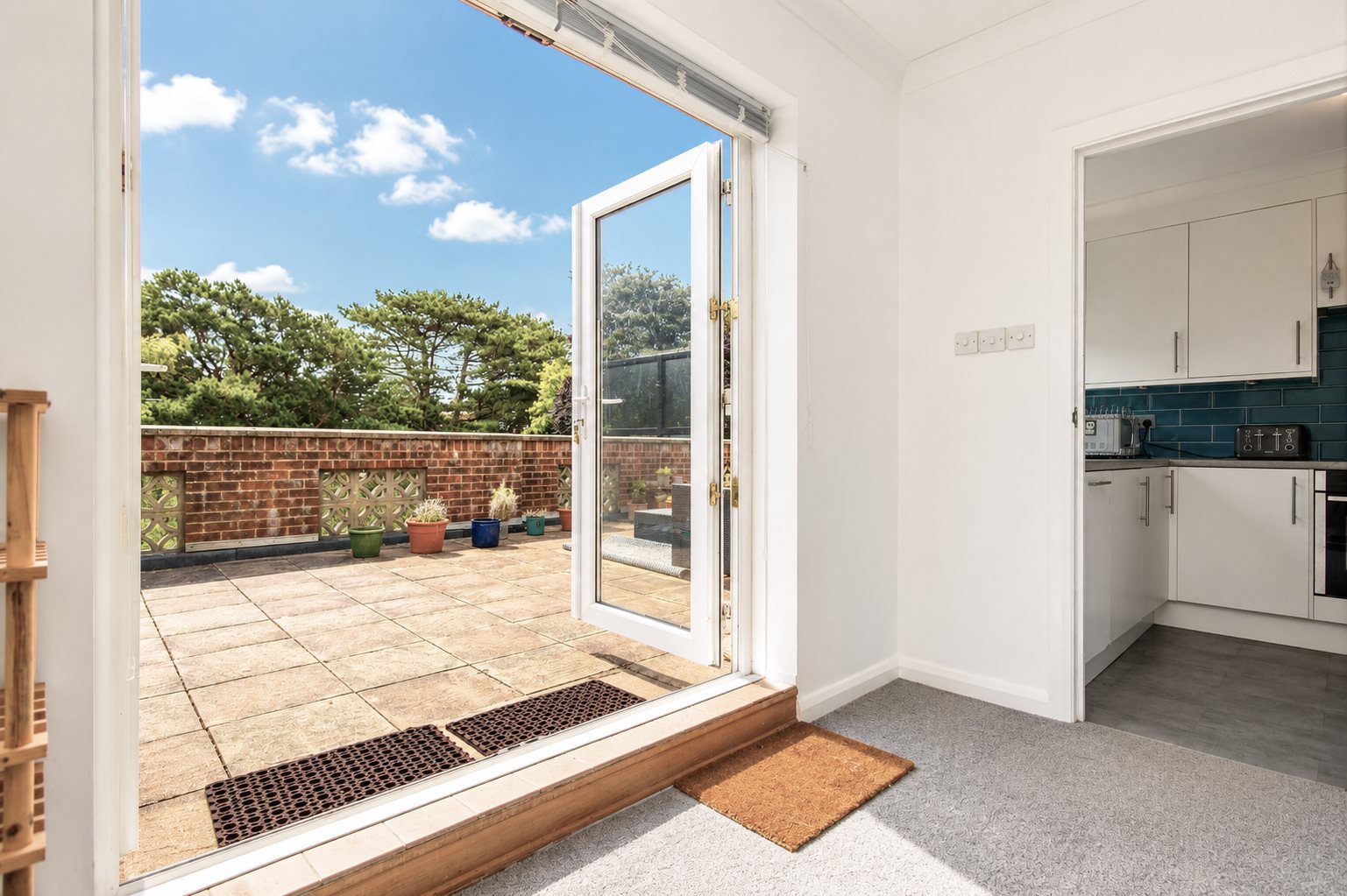 1 bed flat to rent in The Avenue, Branksome Park, BH13  - Property Image 8