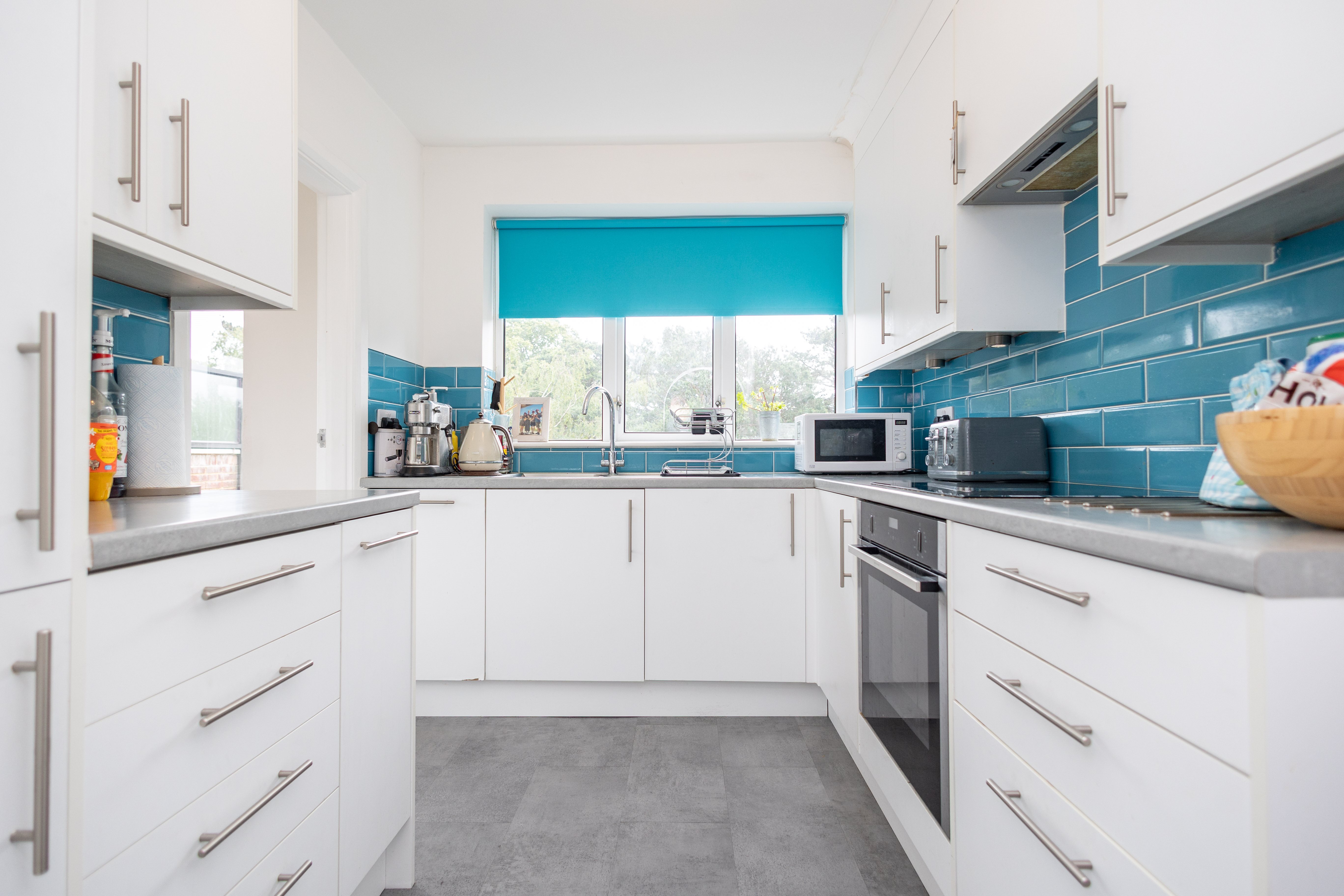 1 bed flat to rent in The Avenue, Branksome Park, BH13  - Property Image 11