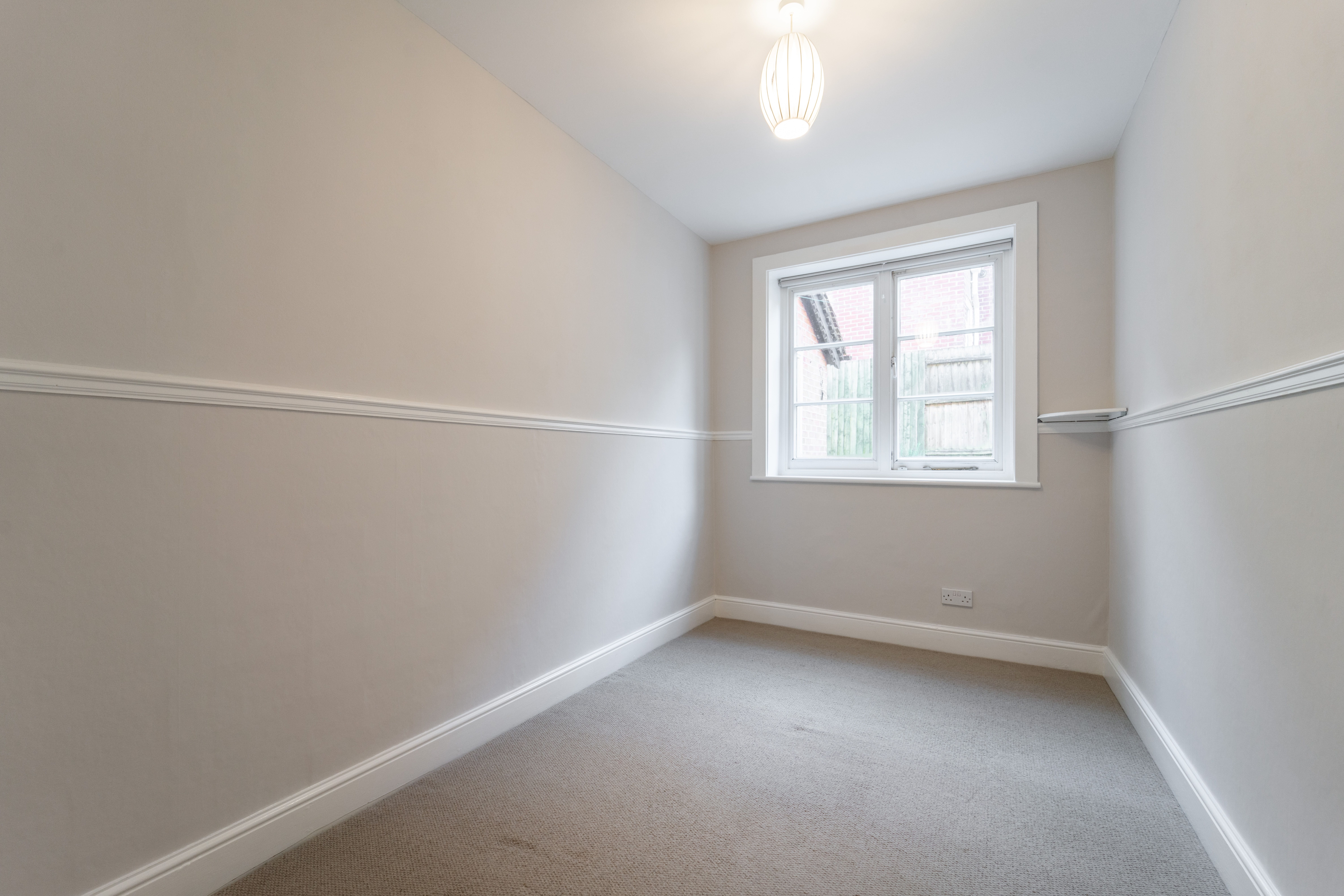 4 bed flat to rent in Glengariff Road, Lower Parkstone, BH14 11