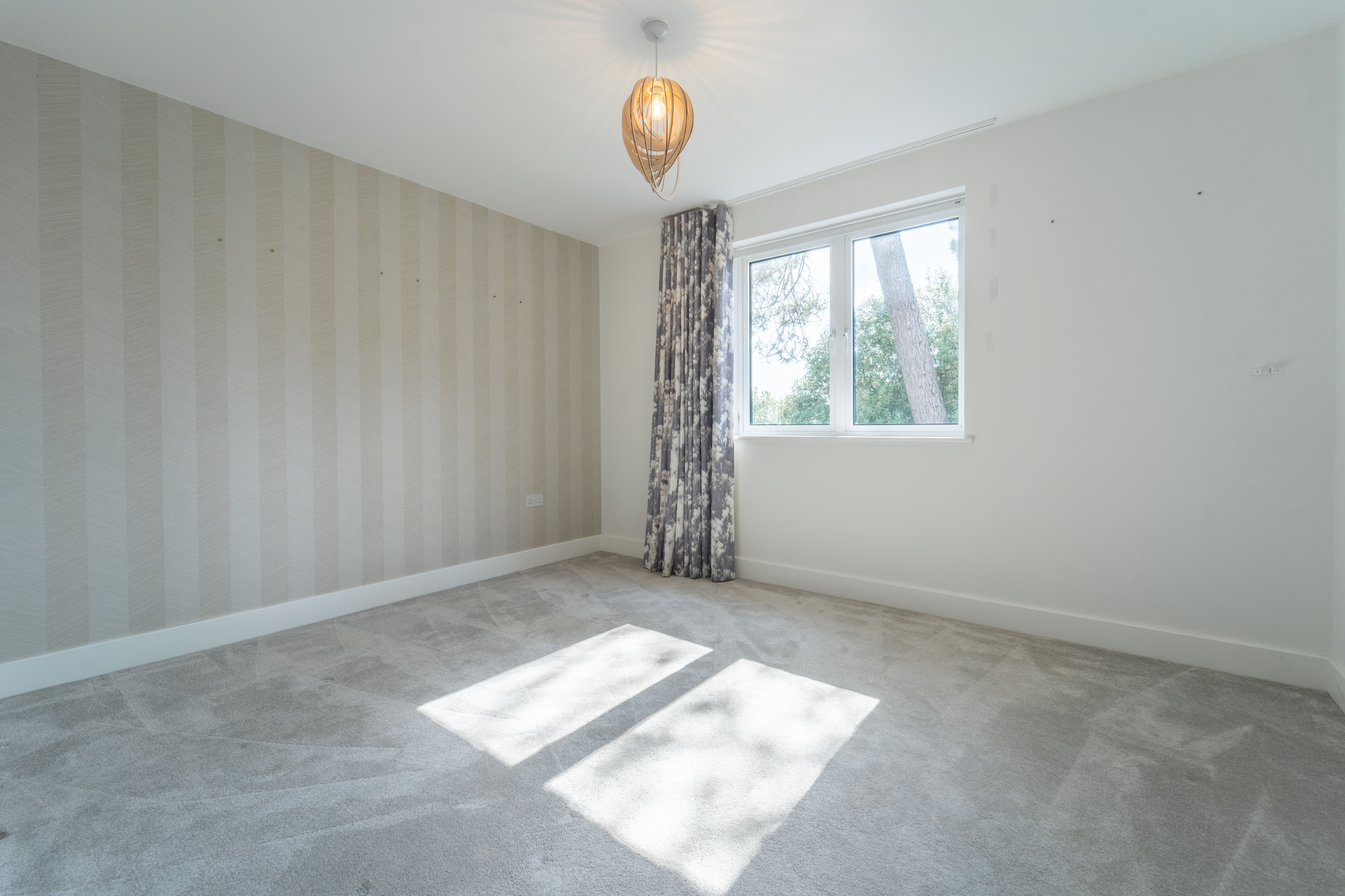 3 bed detached house to rent in Durlston Road, Poole, BH14 16