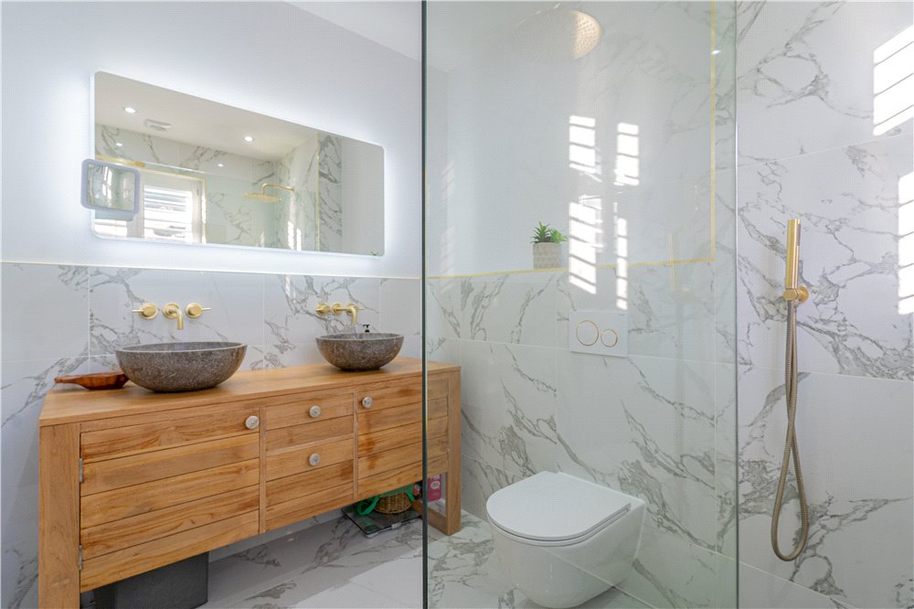 4 bed ground floor flat for sale in Chaddesley Glen, Canford Cliffs, BH13 10