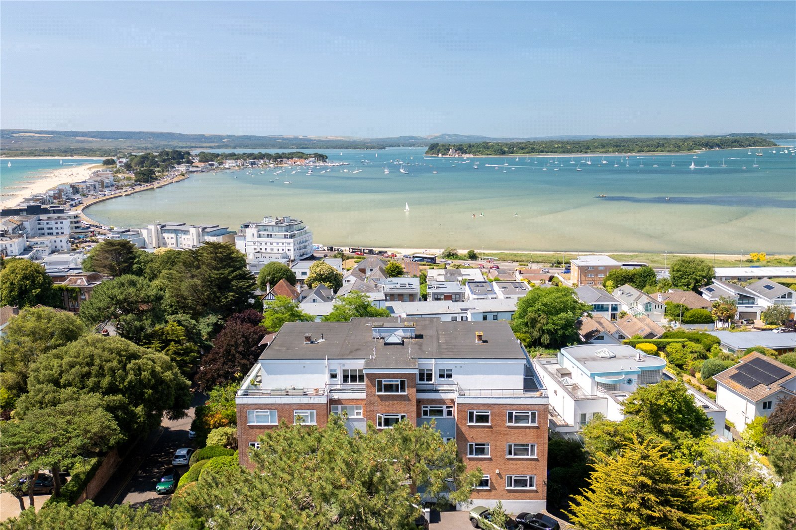 4 bed ground floor flat for sale in Chaddesley Glen, Canford Cliffs, Poole, BH13 - Property Image 1