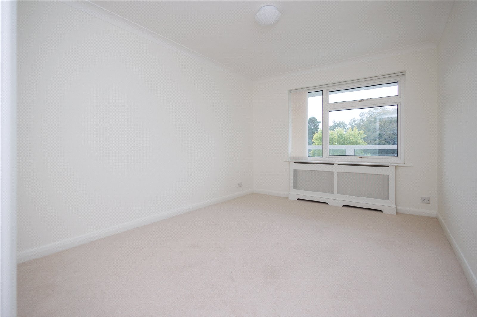 3 bed apartment for sale in The Avenue, Branksome Park, BH13  - Property Image 11