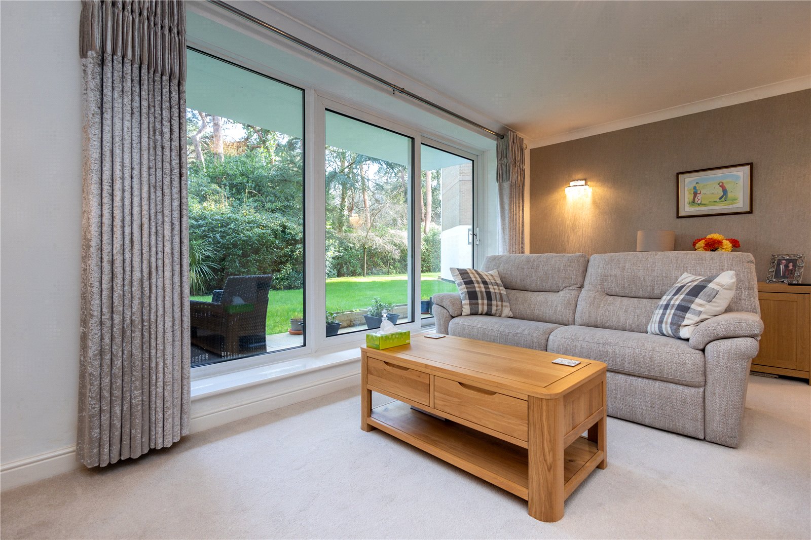 2 bed ground floor flat for sale in Western Road, Canford Cliffs, BH13  - Property Image 6