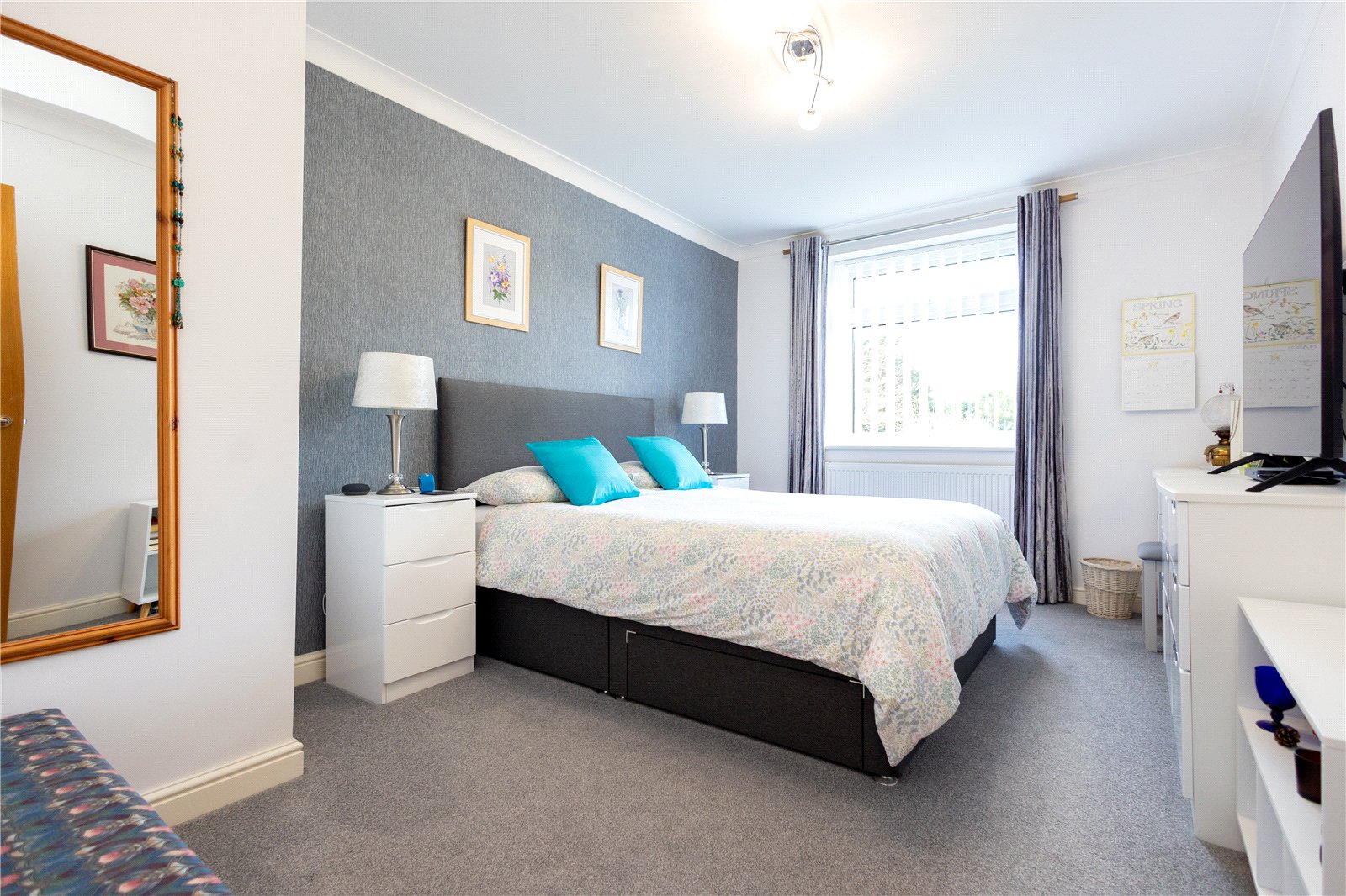 2 bed ground floor flat for sale in Western Road, Canford Cliffs, BH13 14