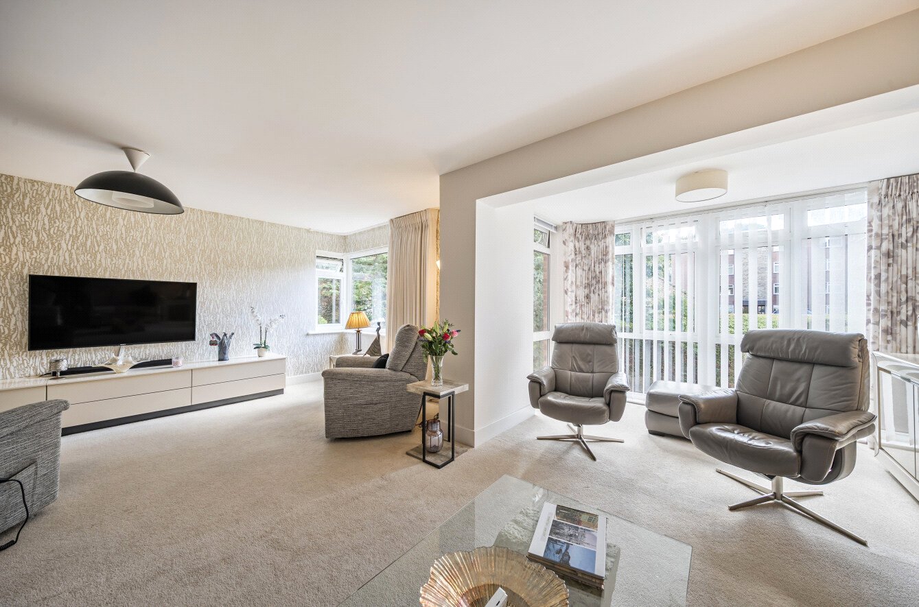 3 bed terraced house for sale in Martello Road South, Poole, BH13 - Property Image 1