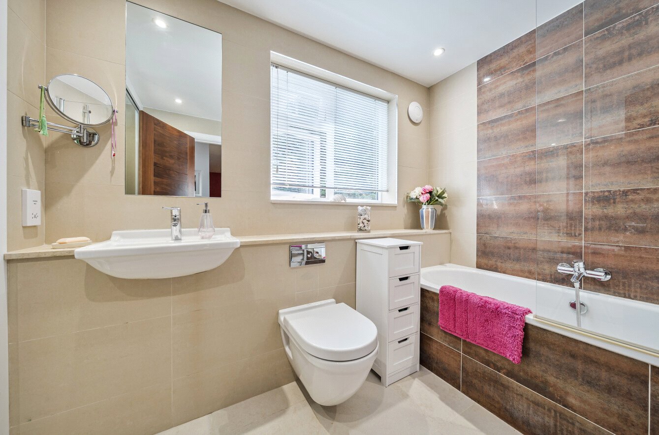 3 bed ground floor maisonette for sale in Martello Road South, Poole, BH13  - Property Image 9