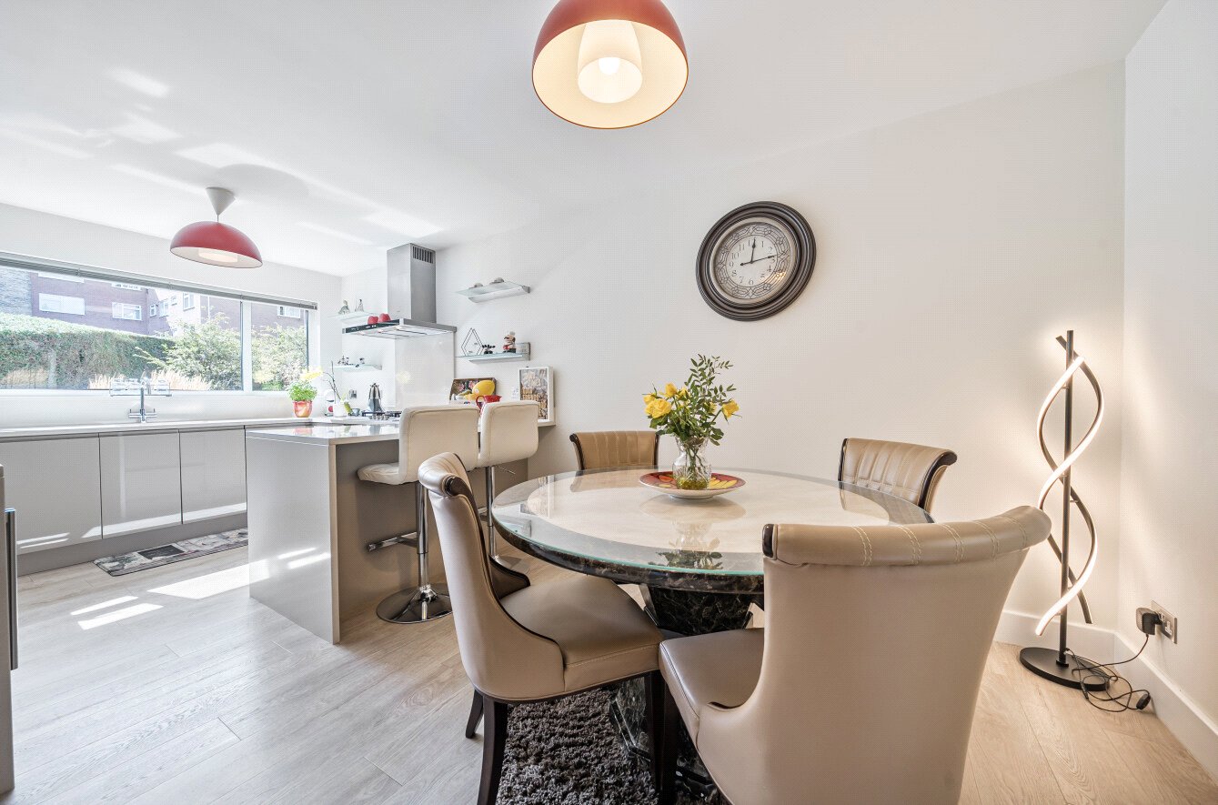 3 bed ground floor maisonette for sale in Martello Road South, Poole, BH13  - Property Image 3