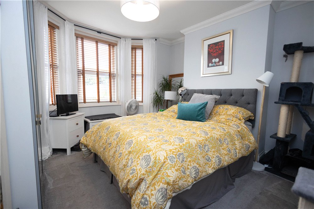 2 bed ground floor flat for sale in Pottery Road, Whitecliff, BH14 9