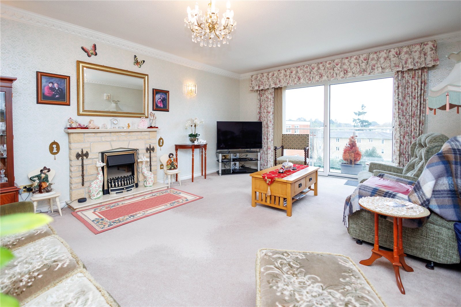 3 bed apartment for sale in The Avenue, Branksome Park, BH13  - Property Image 3