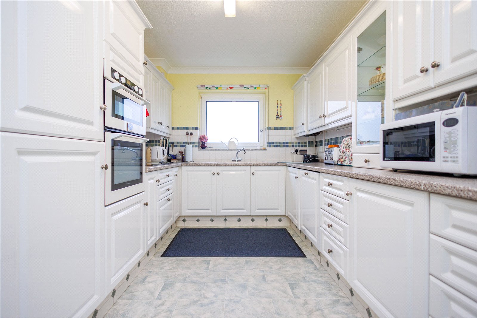 3 bed apartment for sale in The Avenue, Branksome Park, BH13  - Property Image 8