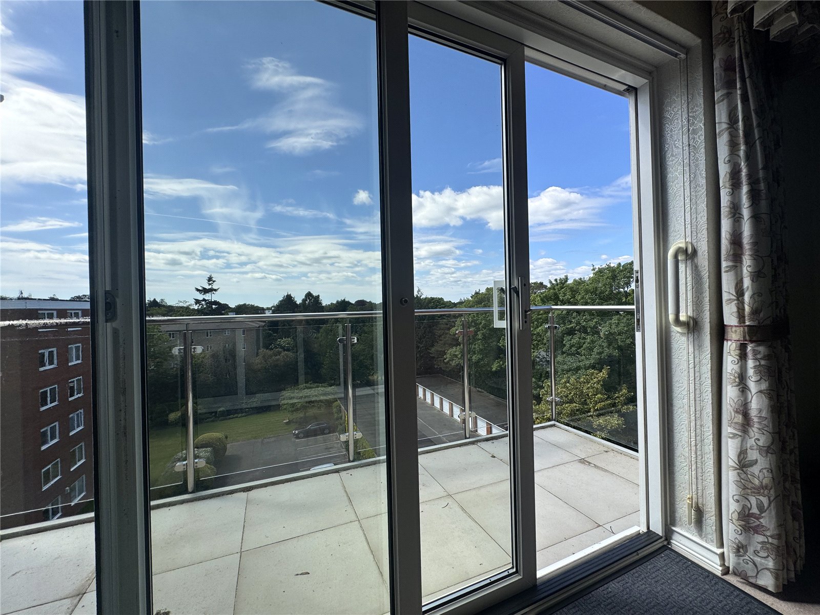 3 bed apartment for sale in The Avenue, Branksome Park, BH13  - Property Image 5