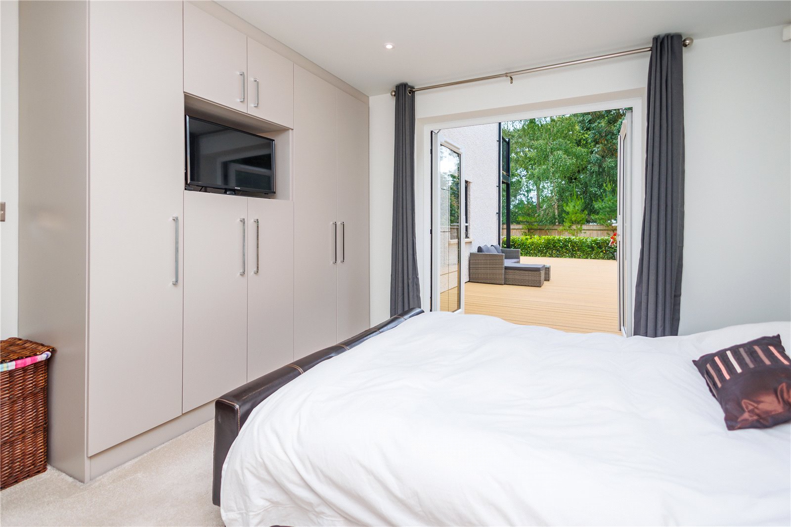 2 bed ground floor flat for sale in Haven Road, Canford Cliffs, BH13  - Property Image 11