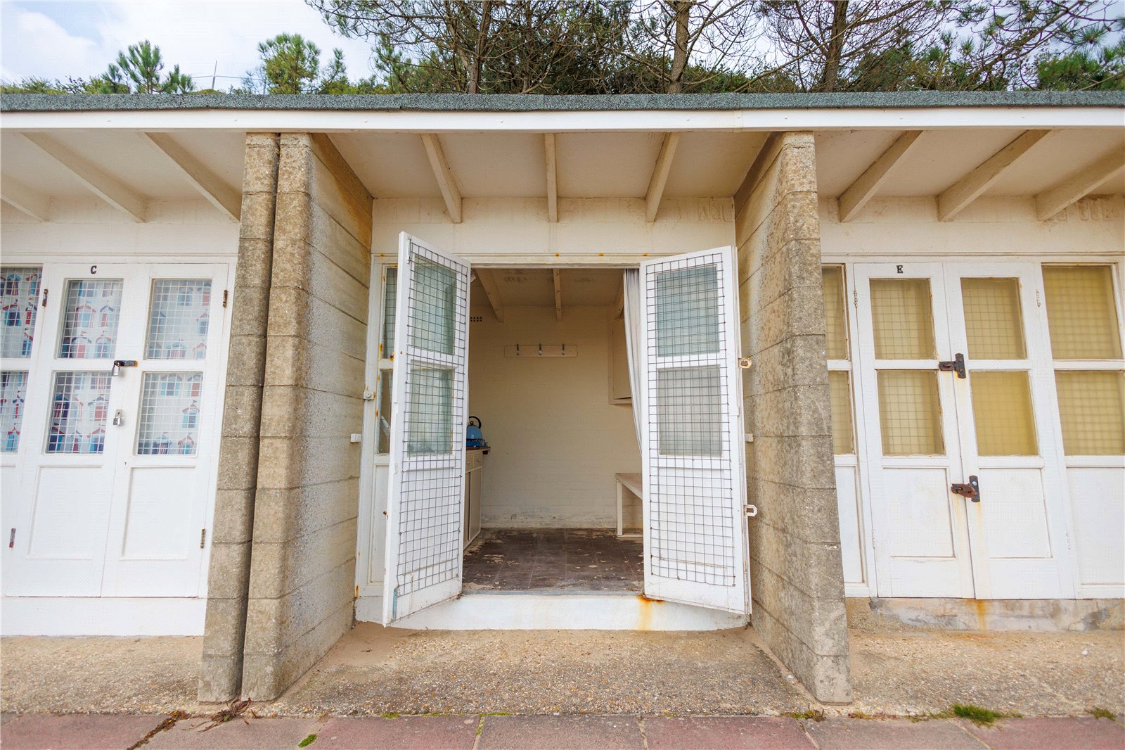 For sale in Canford Cliffs Promenade, Canford Cliffs, BH13 4