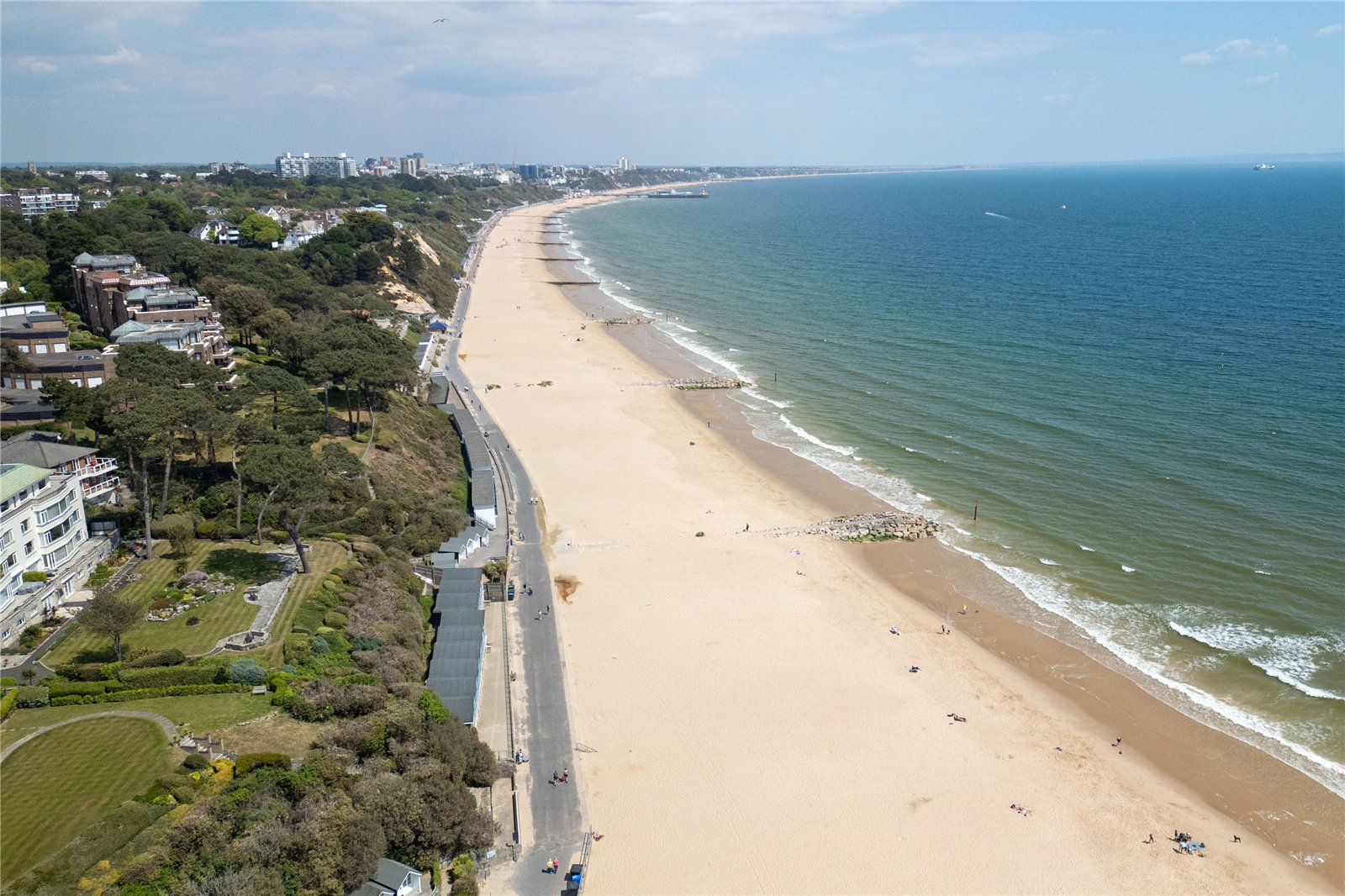 3 bed apartment for sale in Westminster Road, Branksome Chine, BH13  - Property Image 3