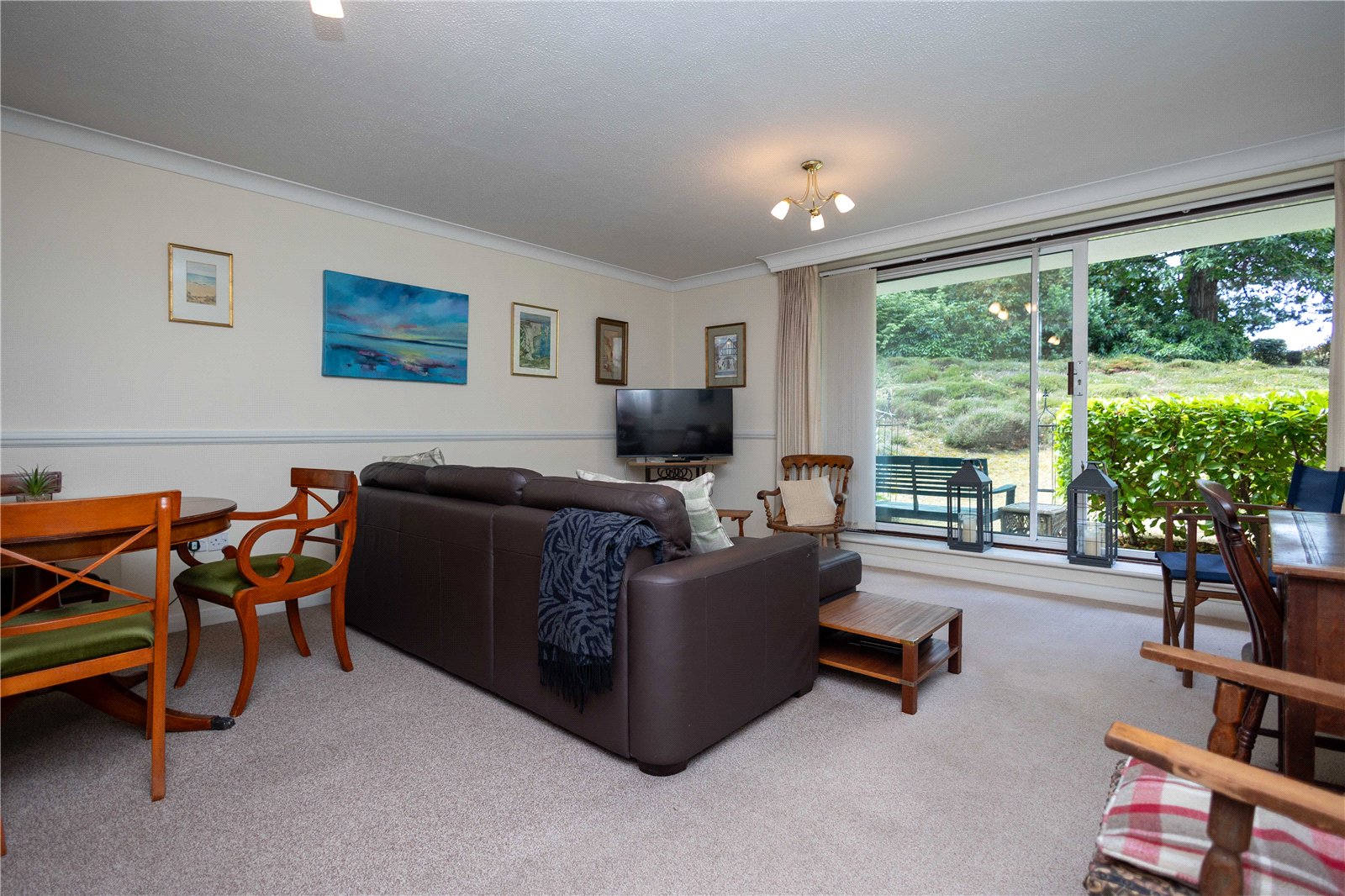 2 bed ground floor flat for sale in Hurst Hill, Lilliput, BH14  - Property Image 4