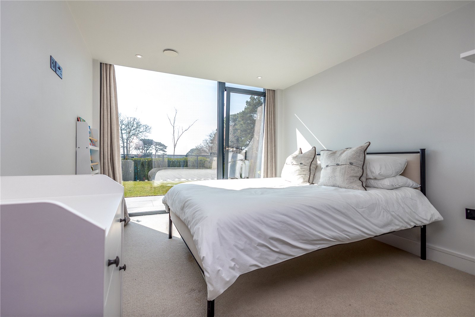 2 bed ground floor flat for sale in Chaddesley Glen, Poole, BH13  - Property Image 15