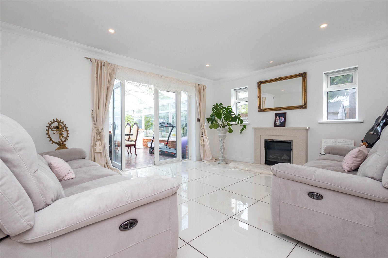 4 bed detached house for sale in Linthorpe Road, Poole, Dorset, BH15  - Property Image 4