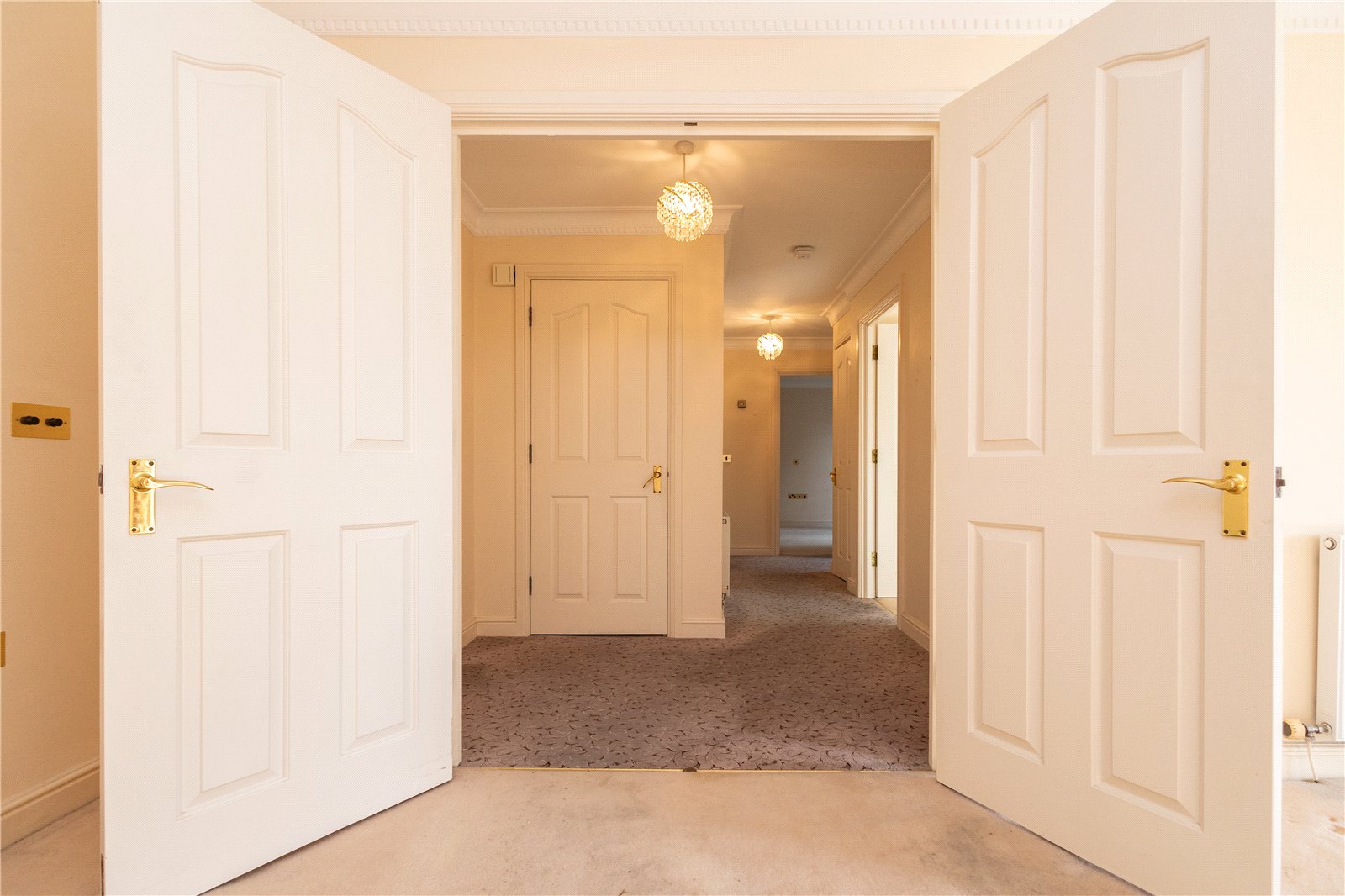 2 bed ground floor flat for sale in Canford Cliffs Road, Poole, BH13 10