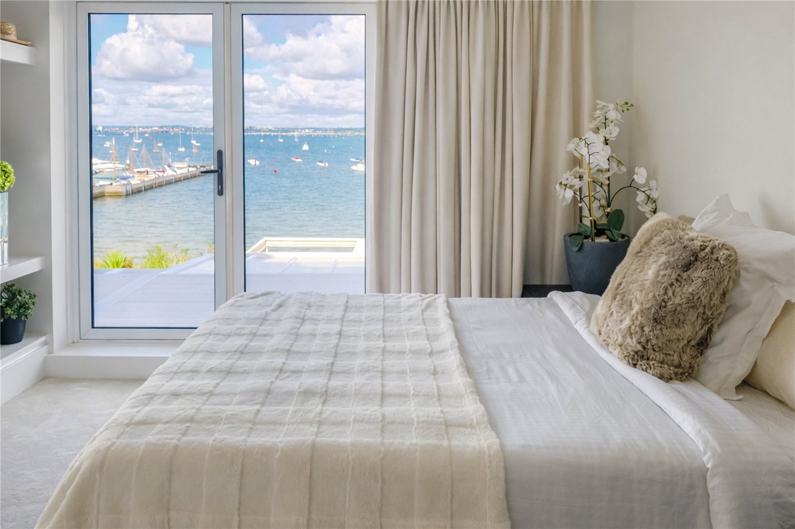 4 bed detached house for sale in The Horseshoe, Poole, BH13  - Property Image 15