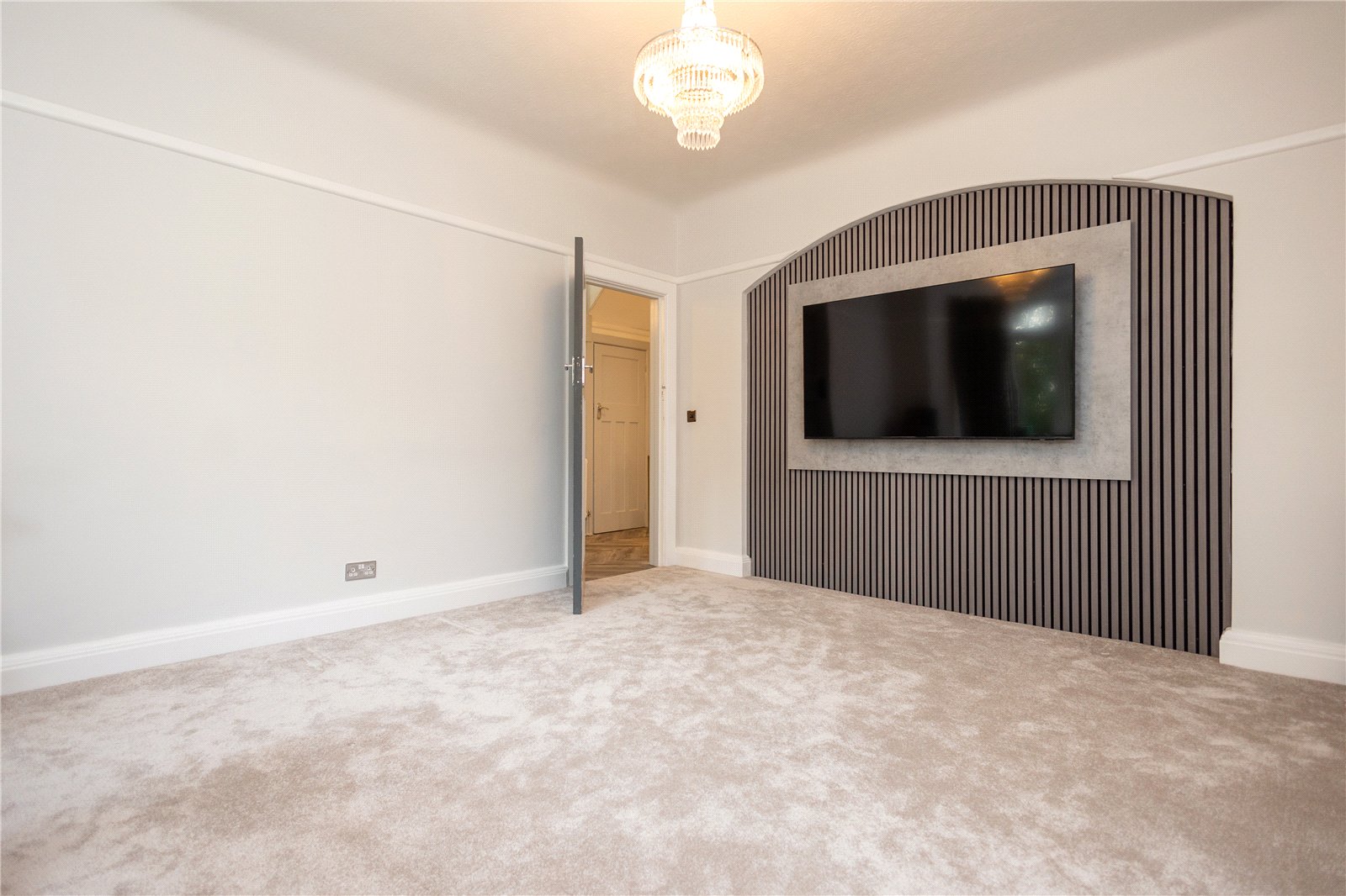 5 bed detached house for sale in Motcombe Road, Poole, BH13  - Property Image 3