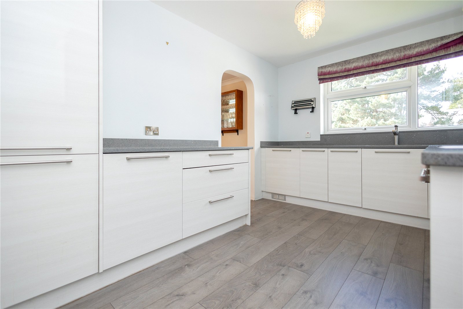 3 bed apartment for sale in Martello Road South, Poole, BH13  - Property Image 4