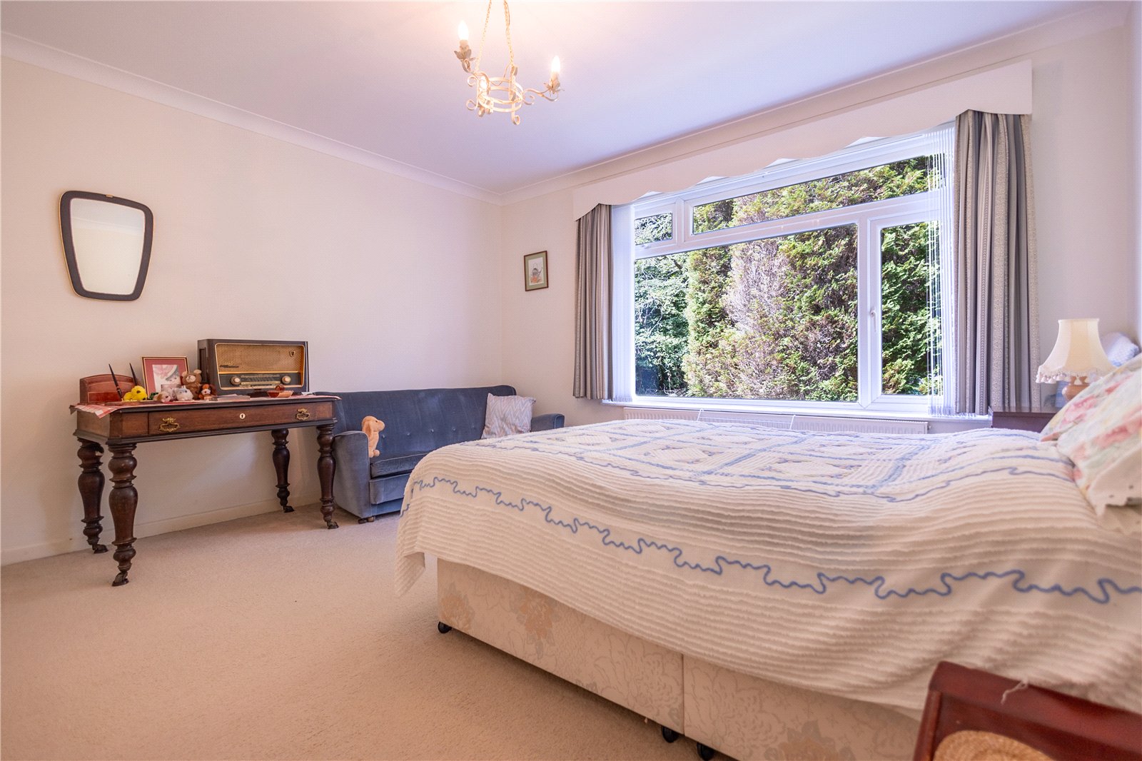 2 bed ground floor flat for sale in Beach Road, Branksome Park, BH13  - Property Image 11