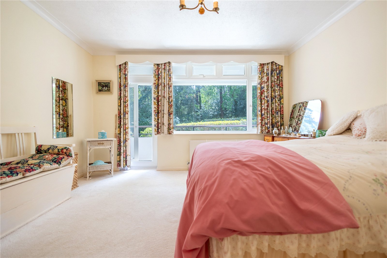 2 bed ground floor flat for sale in Beach Road, Branksome Park, BH13 13