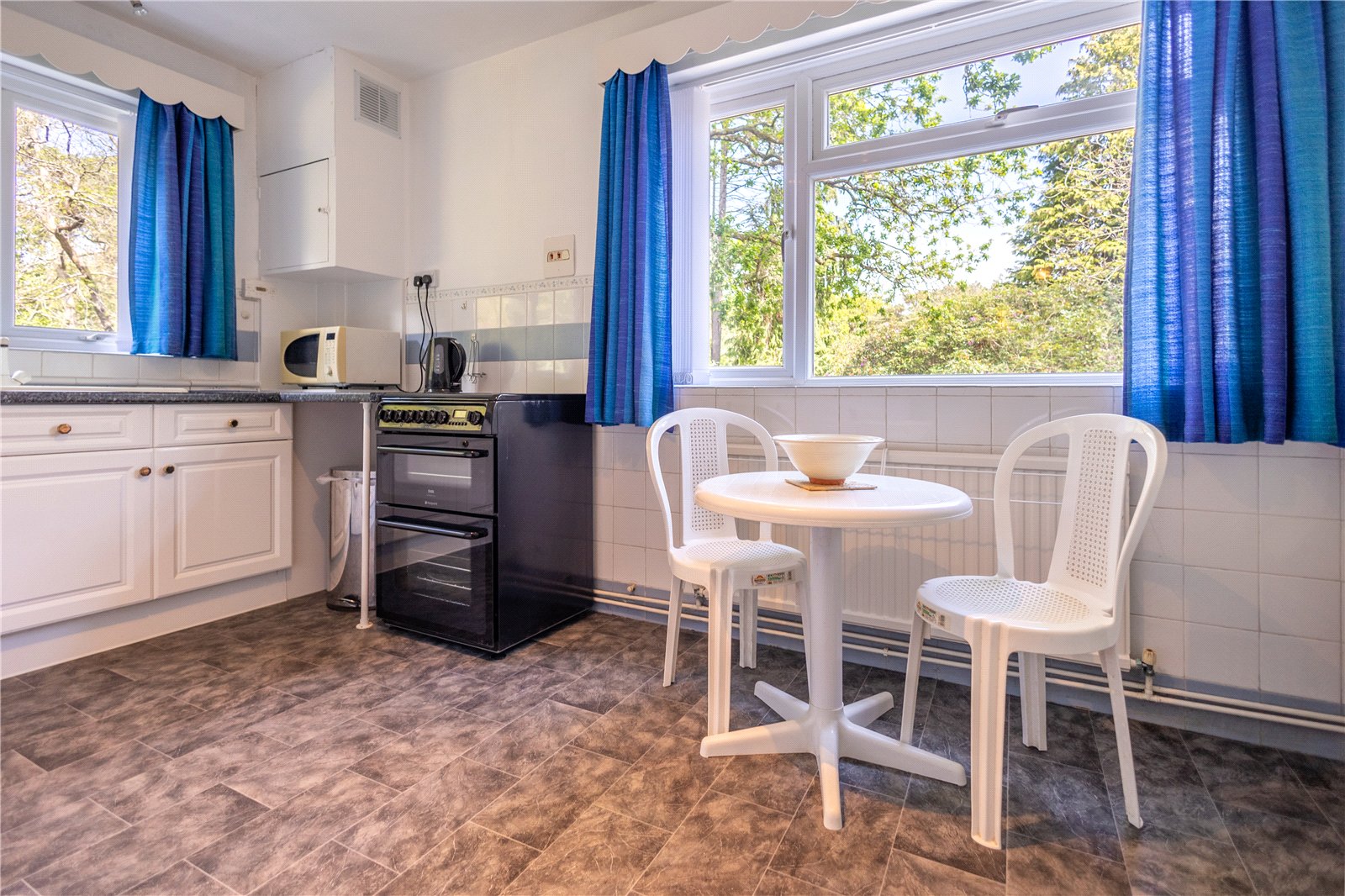 2 bed ground floor flat for sale in Beach Road, Branksome Park, BH13 8