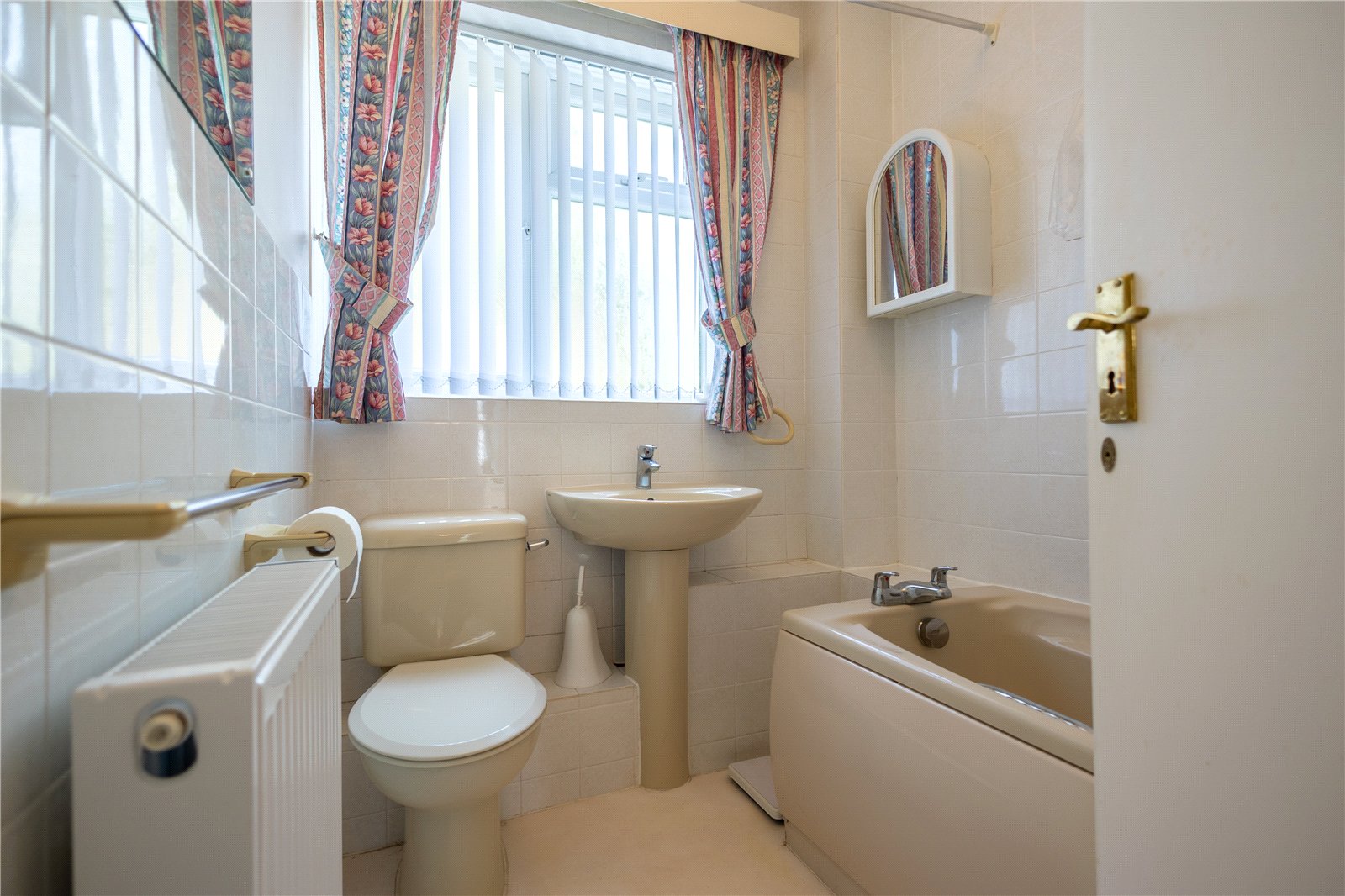 2 bed ground floor flat for sale in Beach Road, Branksome Park, BH13  - Property Image 16