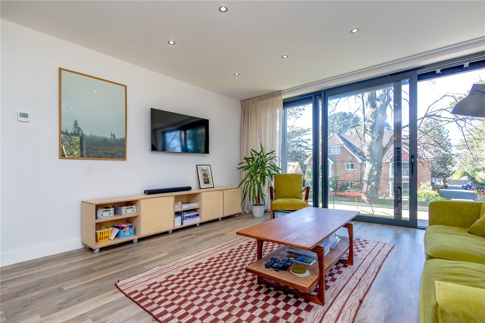 2 bed apartment for sale in The Avenue, Poole, BH13  - Property Image 3