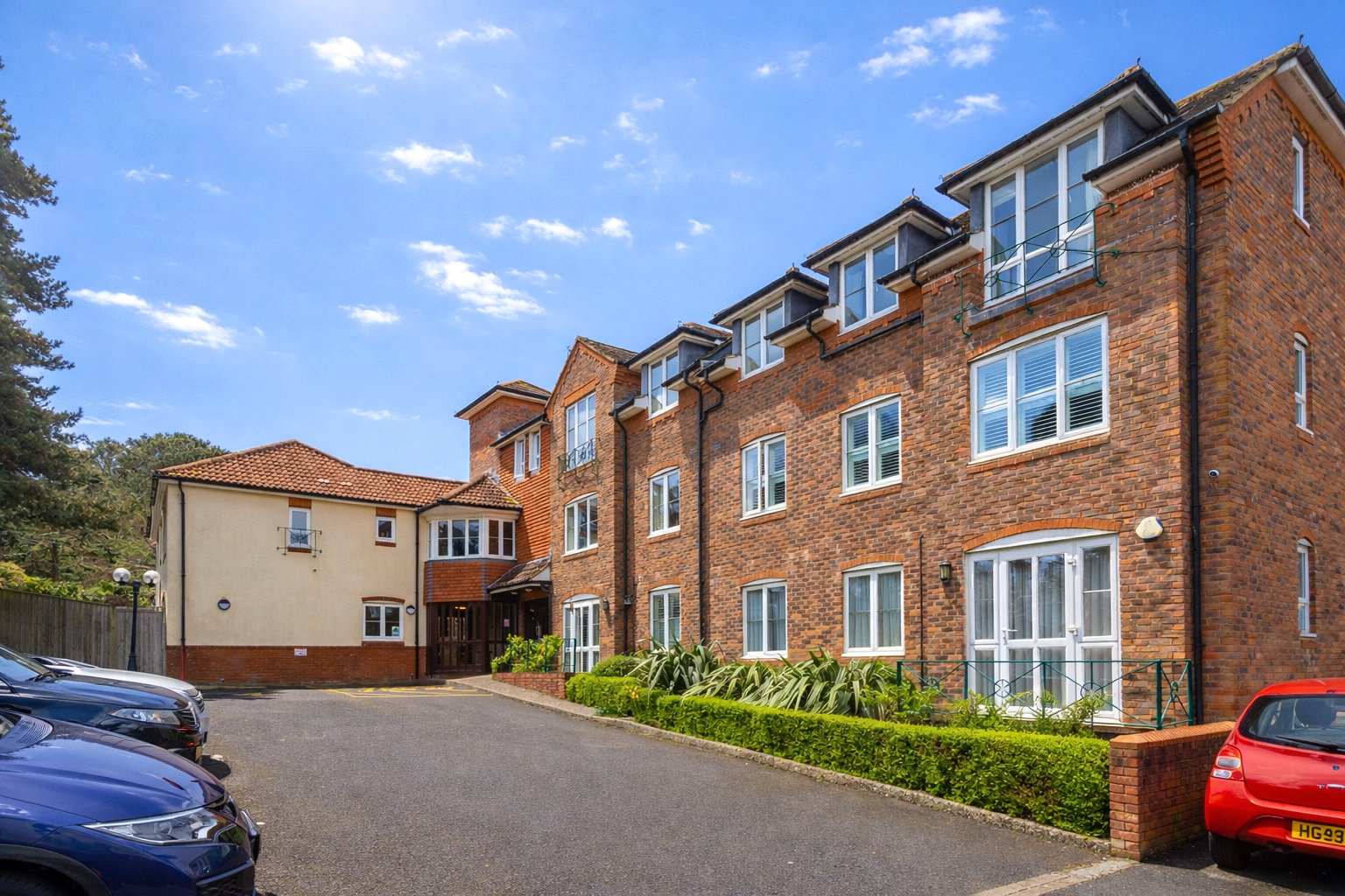 2 bed terraced house for sale in Marlow Drive, Christchurch, BH23  - Property Image 16