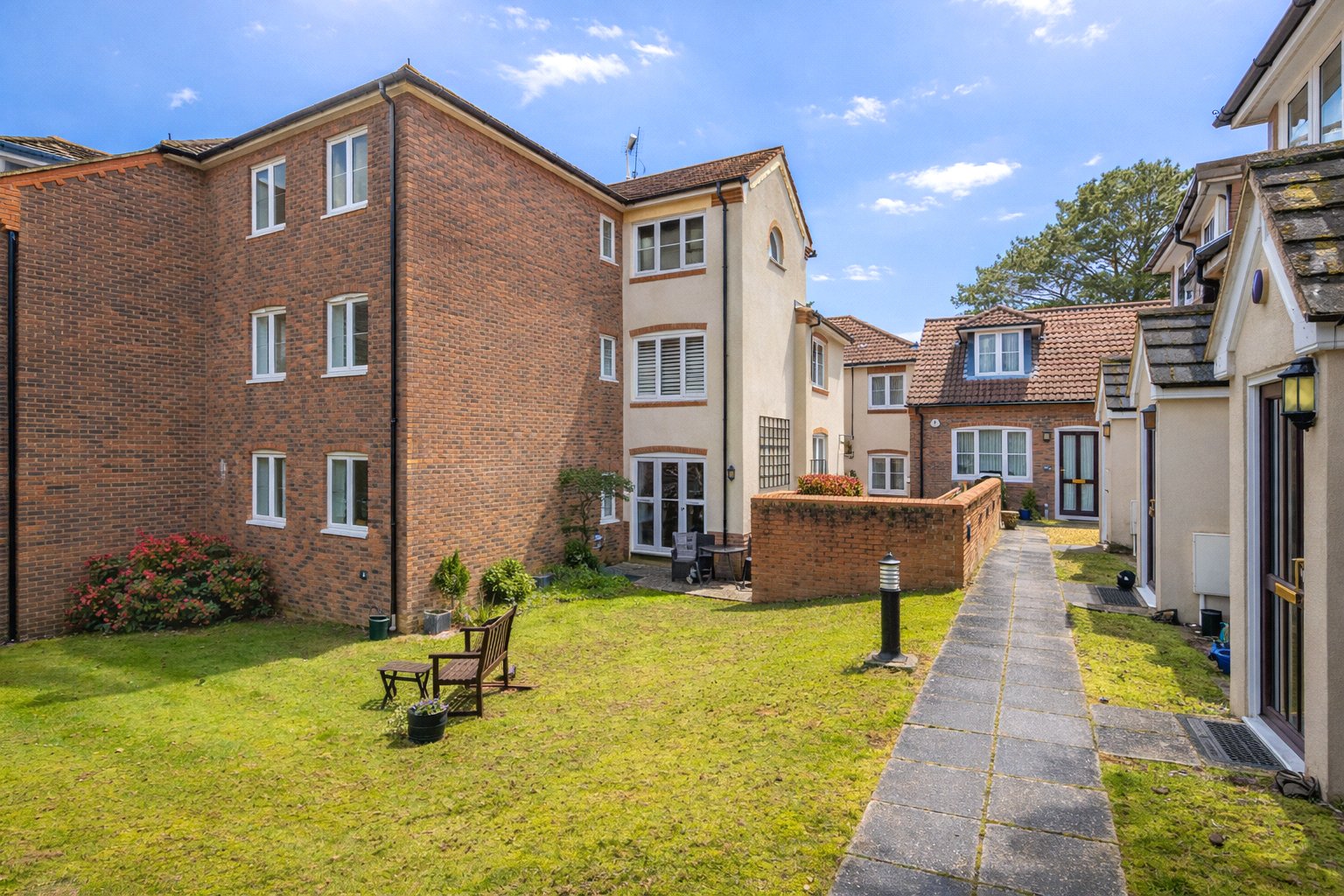 2 bed terraced house for sale in Marlow Drive, Christchurch, BH23 6