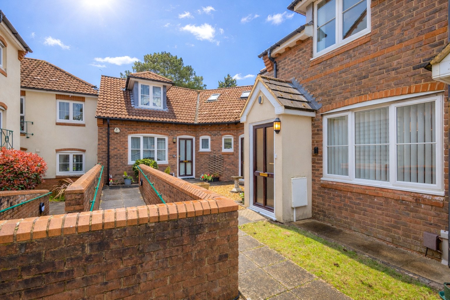 2 bed terraced house for sale in Marlow Drive, Christchurch, BH23 8