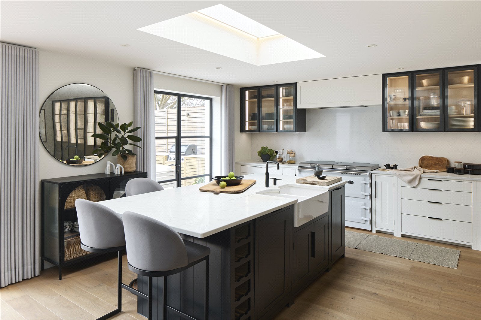 5 bed detached house for sale in Elms Avenue, Poole, BH14  - Property Image 3