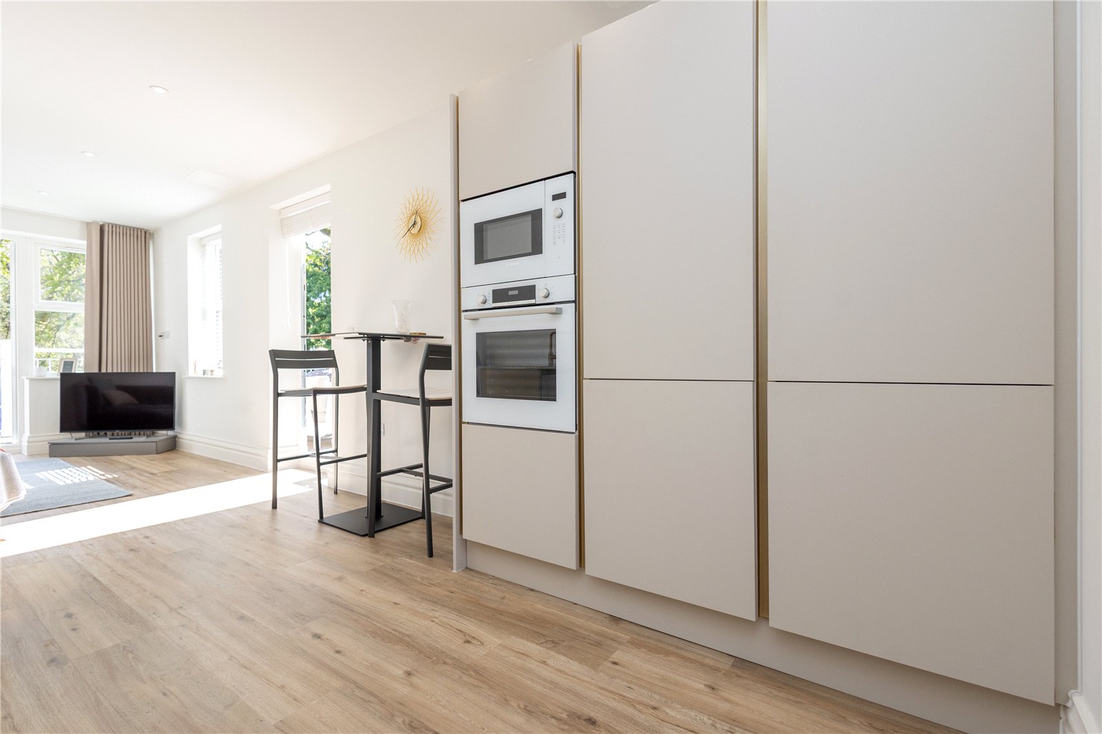 2 bed apartment for sale in Tower Road, Poole, BH13  - Property Image 5