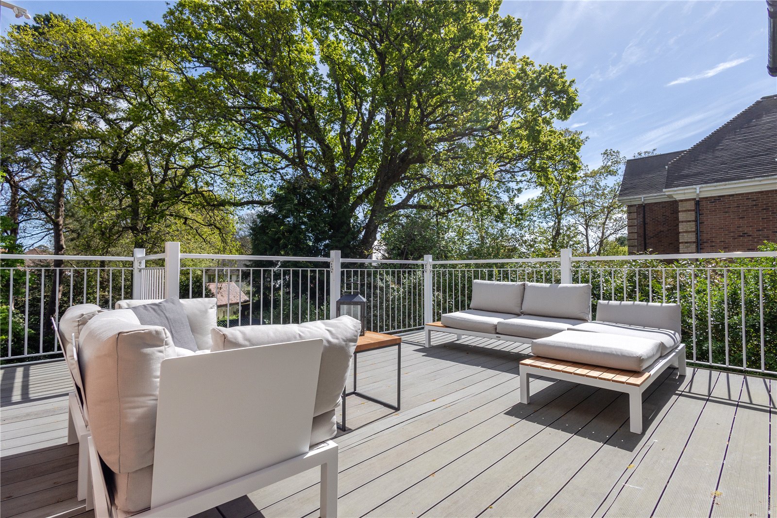 2 bed apartment for sale in Tower Road, Poole, BH13  - Property Image 2