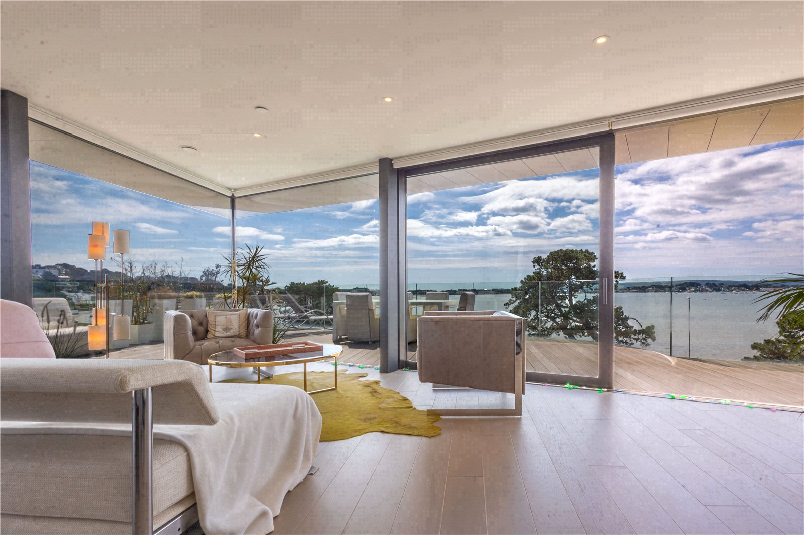 3 bed penthouse for sale in Shore Road, Sandbanks, Poole, Dorset, BH13 - Property Image 1