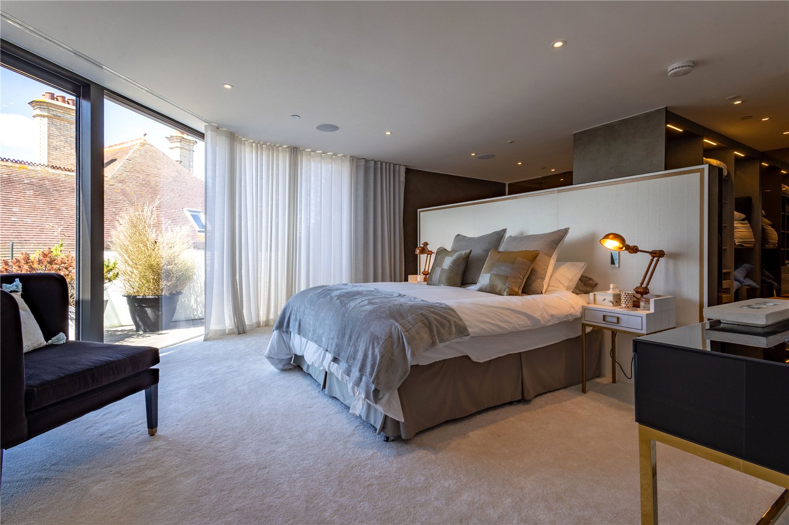 3 bed penthouse for sale in Shore Road, Sandbanks, Poole, Dorset, BH13 18
