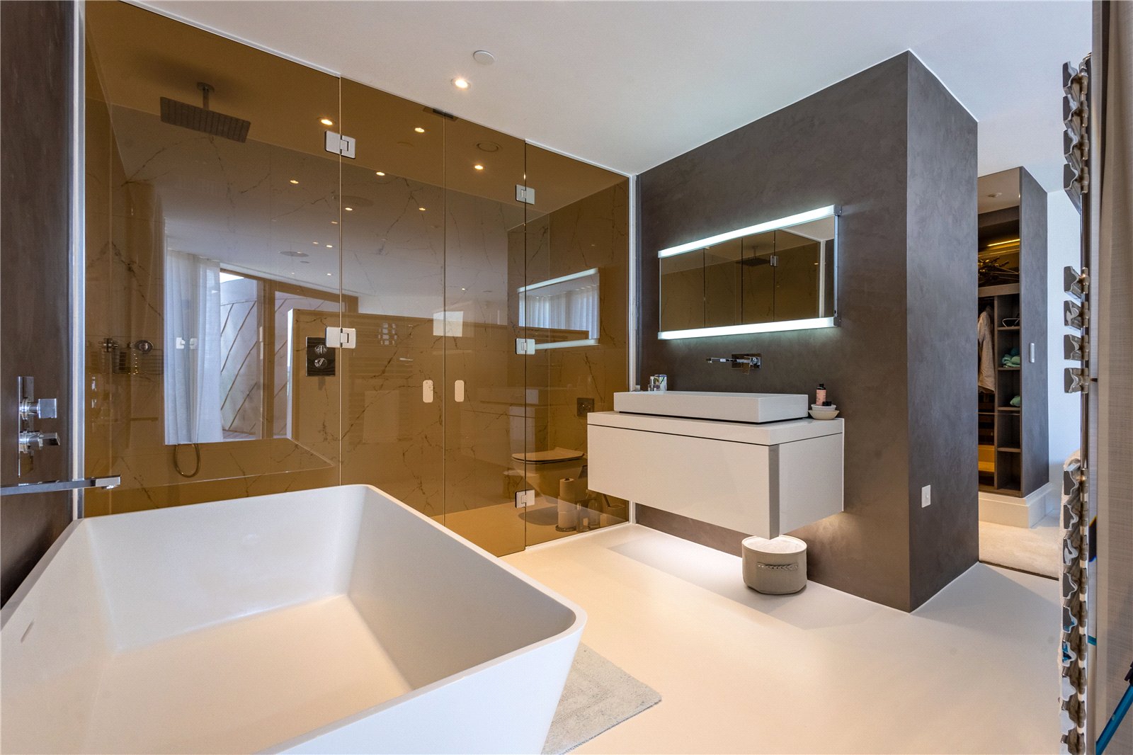 3 bed penthouse for sale in Shore Road, Sandbanks, Poole, Dorset, BH13  - Property Image 21