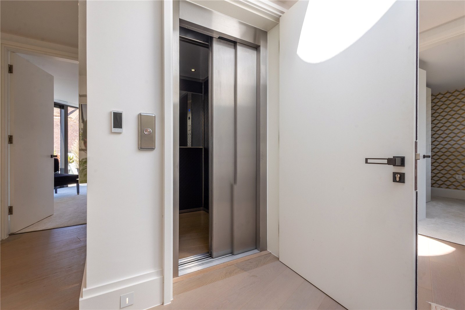 3 bed penthouse for sale in Shore Road, Sandbanks, Poole, Dorset, BH13 11