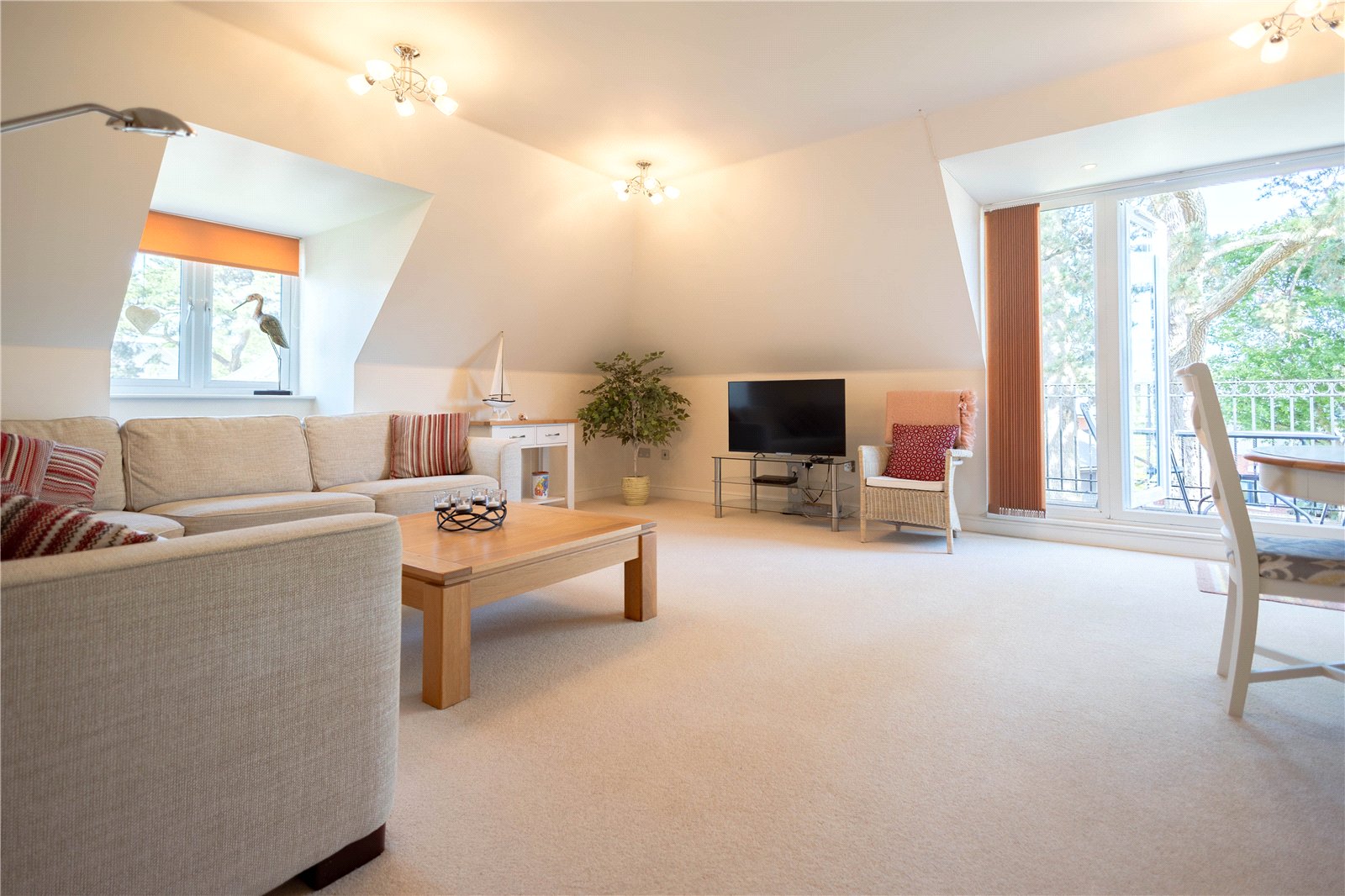 2 bed apartment for sale in Haven Road, Poole, BH13  - Property Image 4