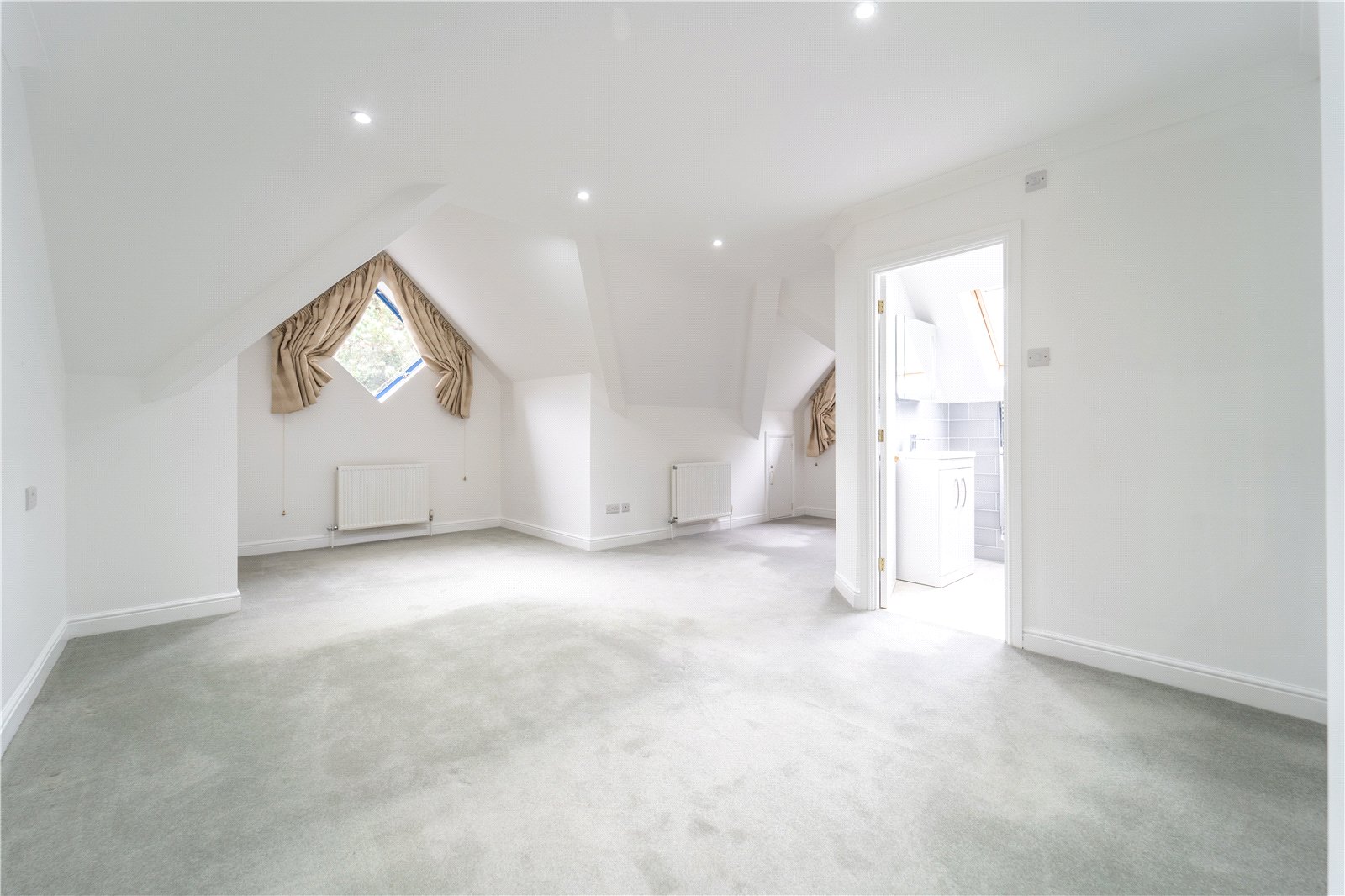 3 bed penthouse for sale in West Overcliff Drive, Bournemouth, BH4 11