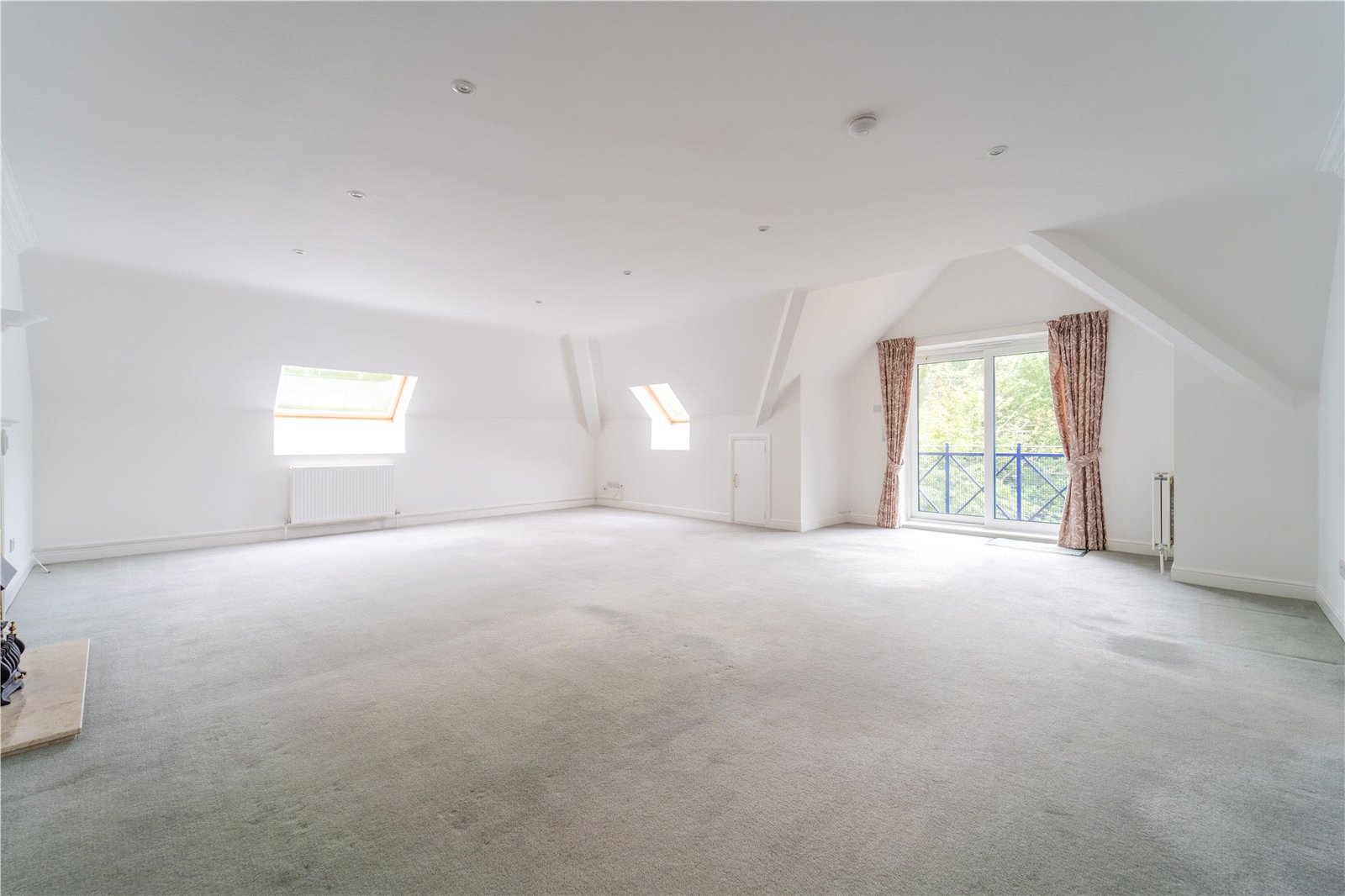 3 bed penthouse for sale in West Overcliff Drive, Bournemouth, BH4  - Property Image 6